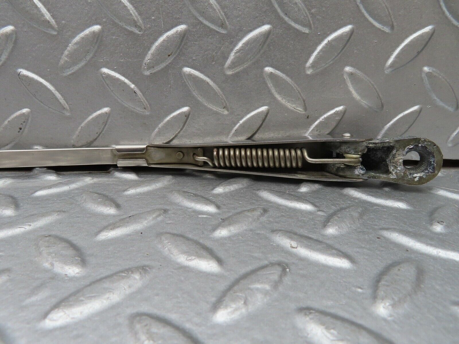 18404 Mercedes-Benz W111 220SE Coupe Wiper Arm Right Side