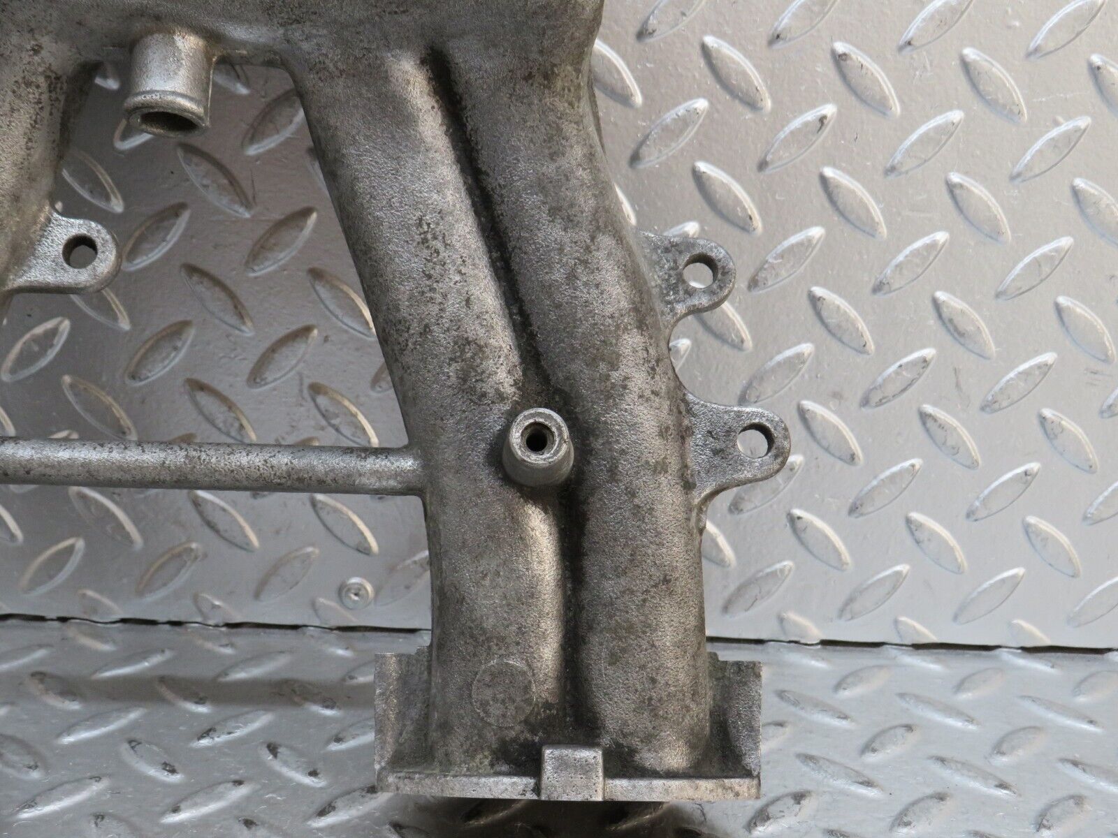 28421 Mercedes-Benz S123 240D Wagon Intake Manifold 6151410201