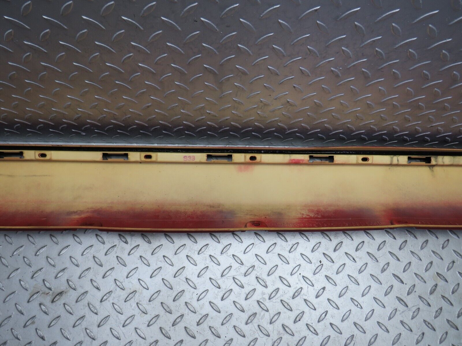 38753 Mercedes-Benz W201 190E 2.6L Side Skirt Right Side 2016906440