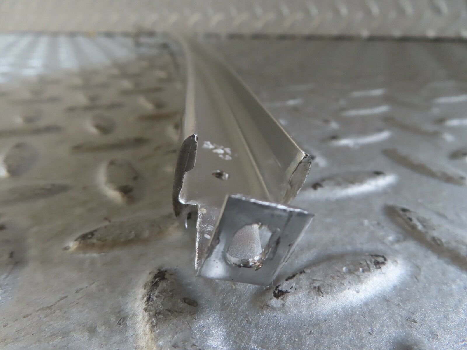 19132 Mercedes-Benz W123 300D Rear Right Door Chrome Window Channel