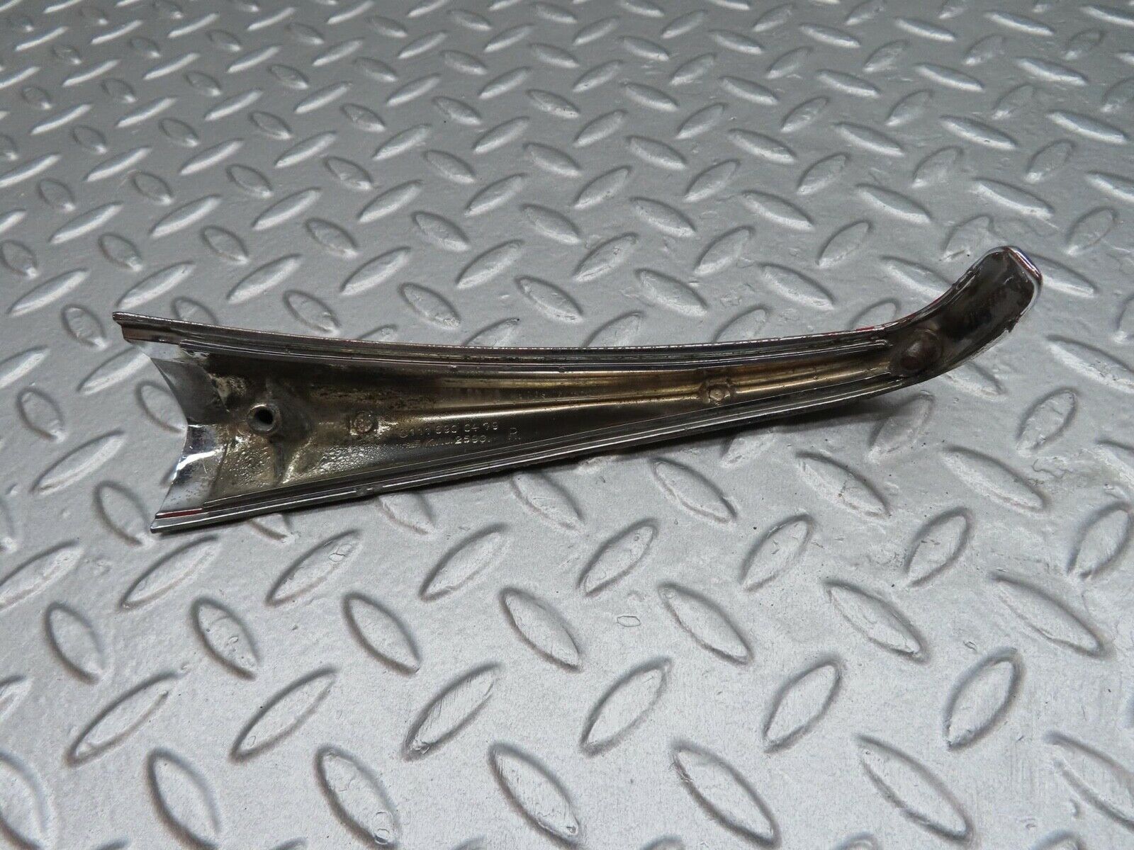 12703 Mercedes-Benz W111 220SE Rear Right Fender Wing Tail Chrome Trim 1116900479