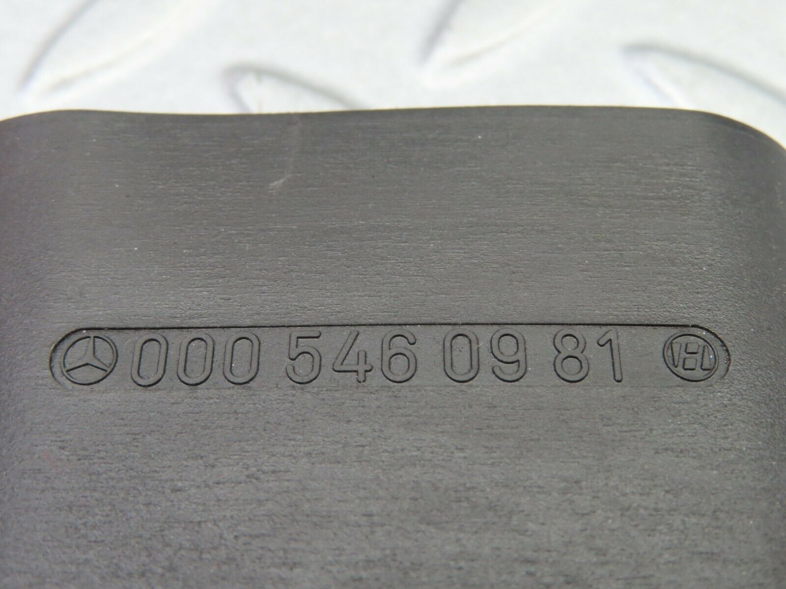 6378 Mercedes-Benz W126 380SE Front Panel Covering 0005460981