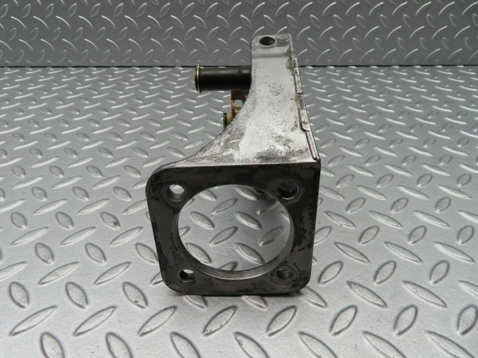 5490 Mercedes-Benz W124 230E Brake Pedal Bracket 1242900919