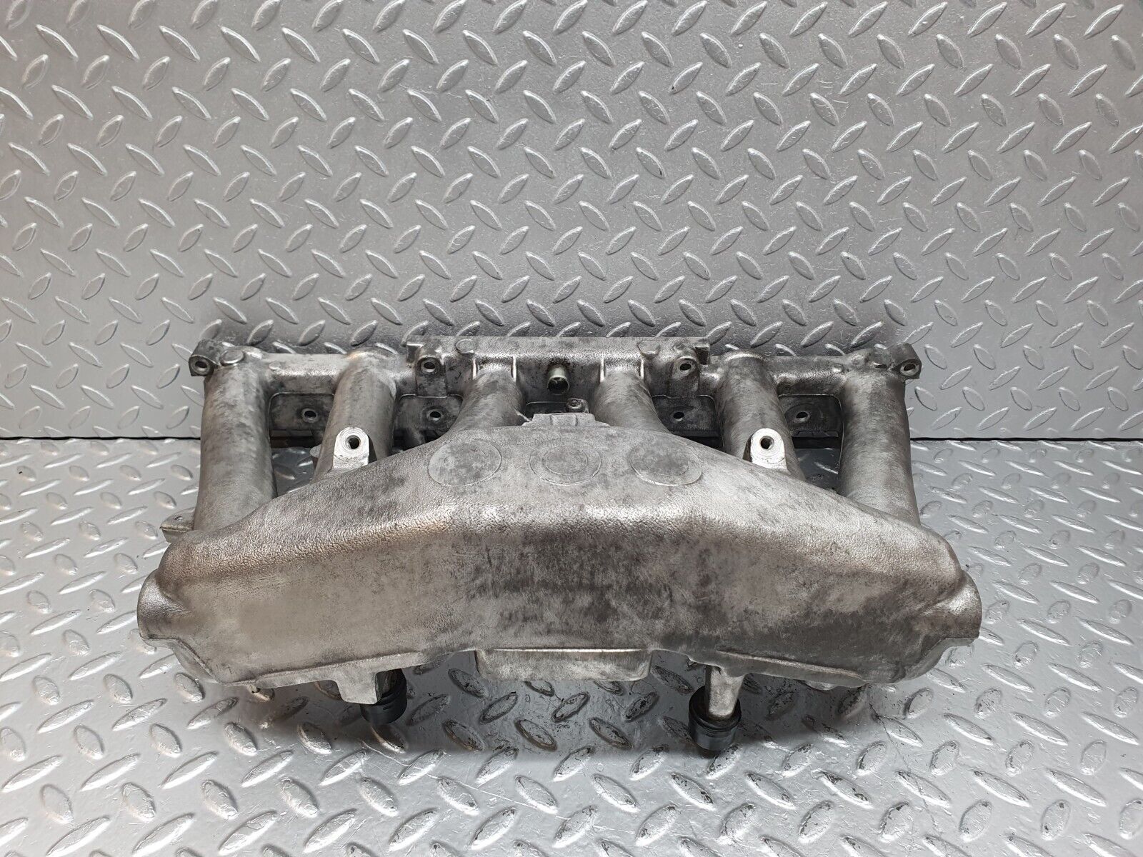 41222 Mercedes-Benz W126 300SE Intake Manifold 1031411601