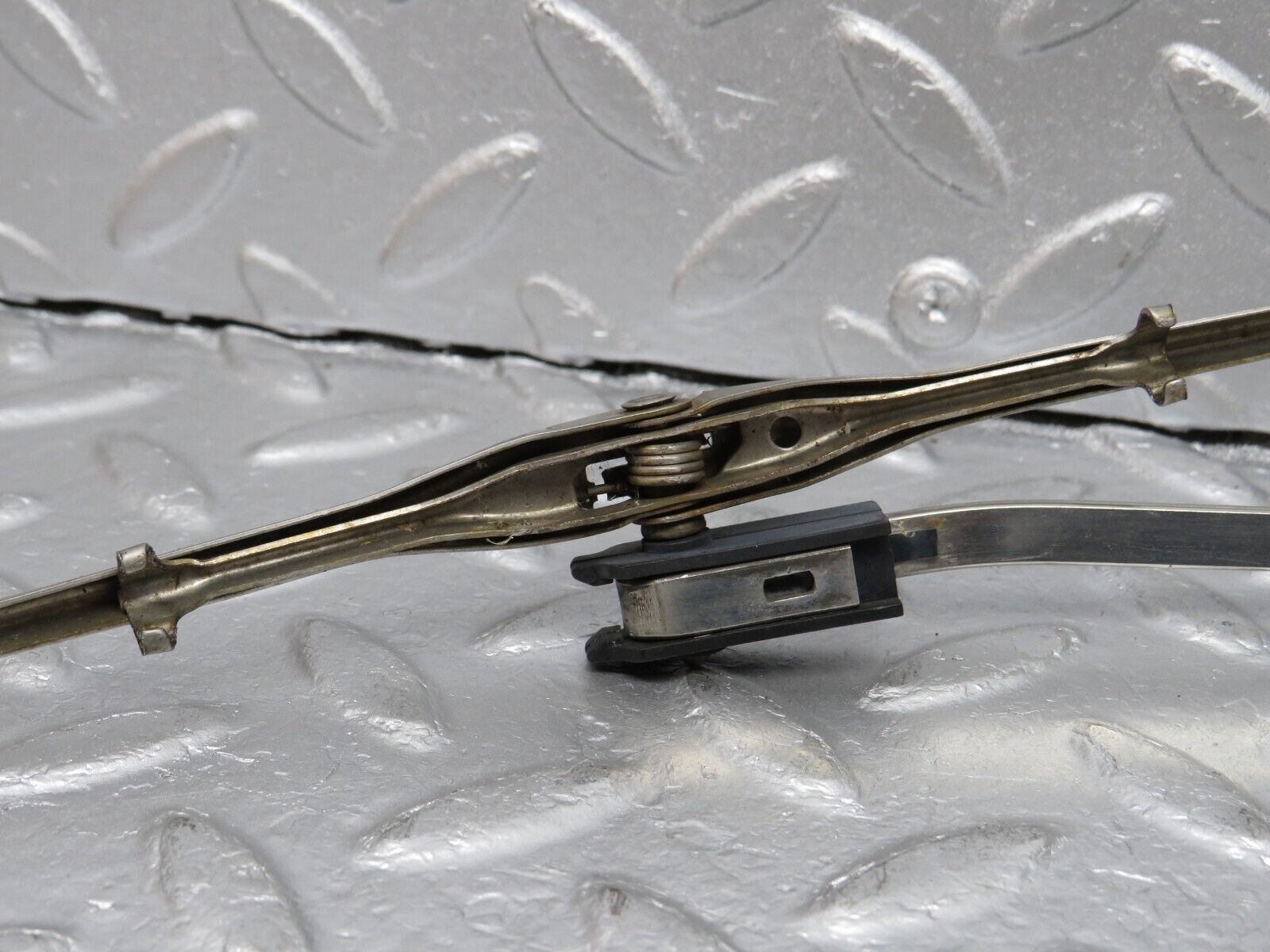 40372 Mercedes-Benz W110 230 Windscreen Wiper Arm Right Side