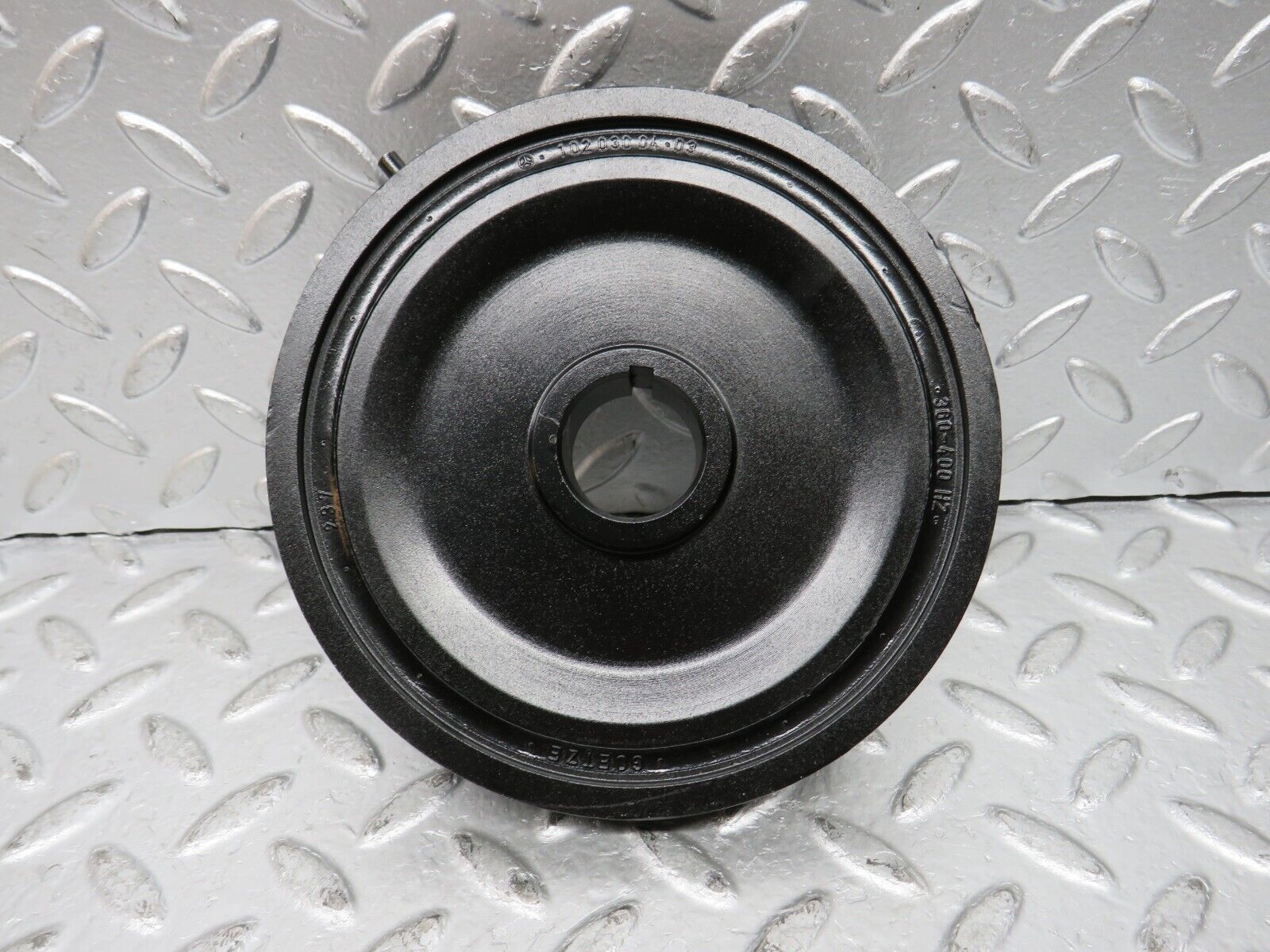 29882 Mercedes-Benz W123 230E Crankshaft Vibration Damper Pulley 1020300403