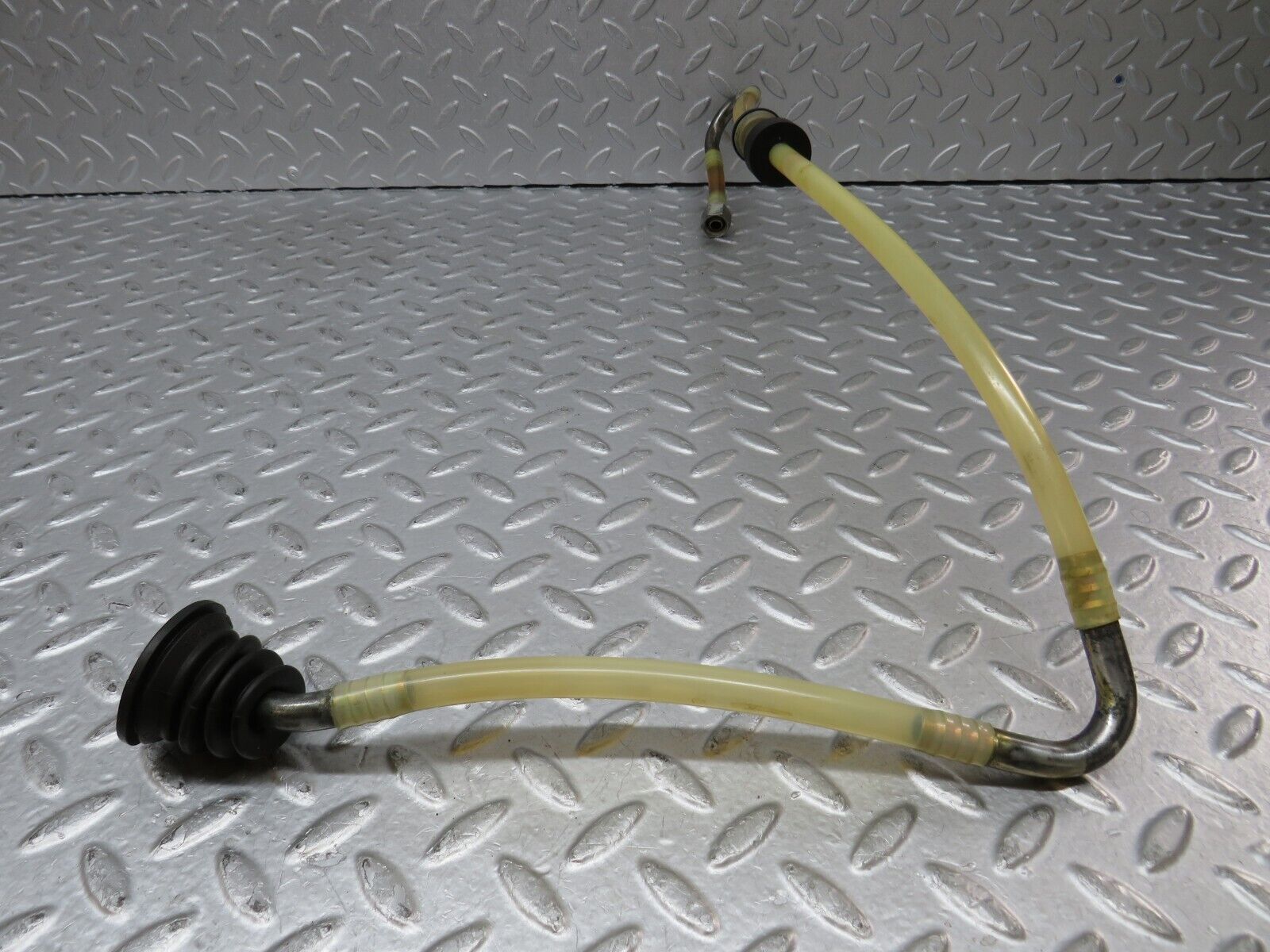 36300 Mercedes-Benz W126 420SE Brake Servo Vacuum Pipe