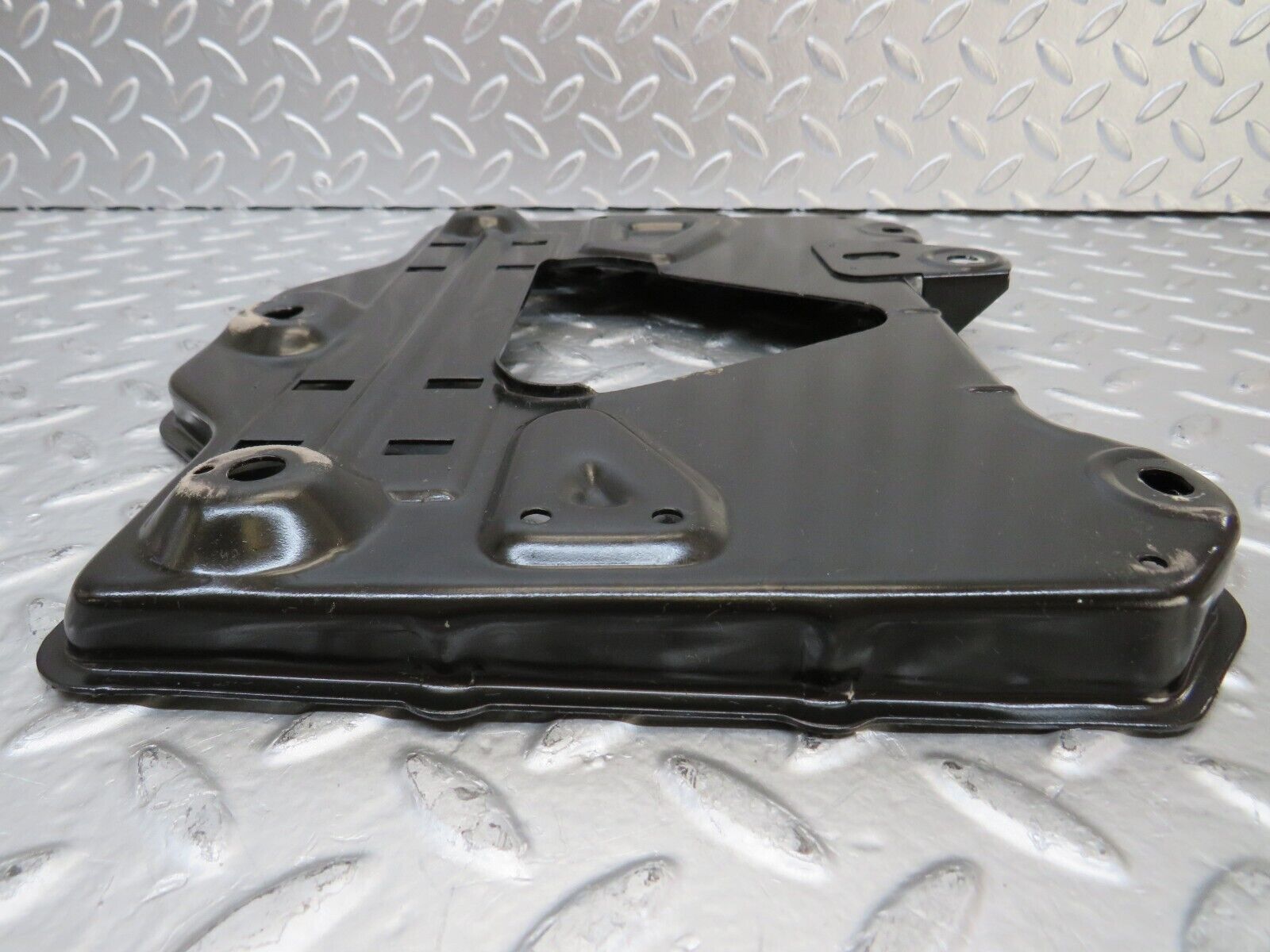25897 Mercedes-Benz W124 280E Battery Tray
