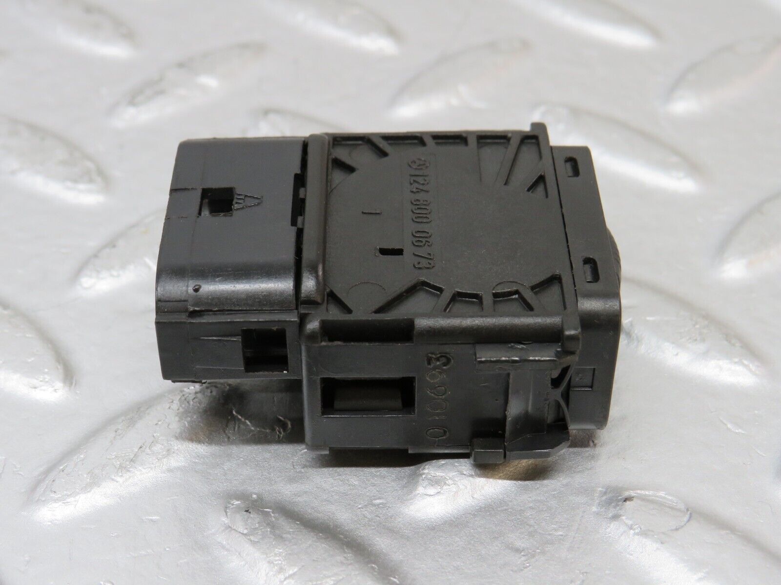 37918 Mercedes-Benz A124 320E Cabriolet Headlight Level Switch 1248000673