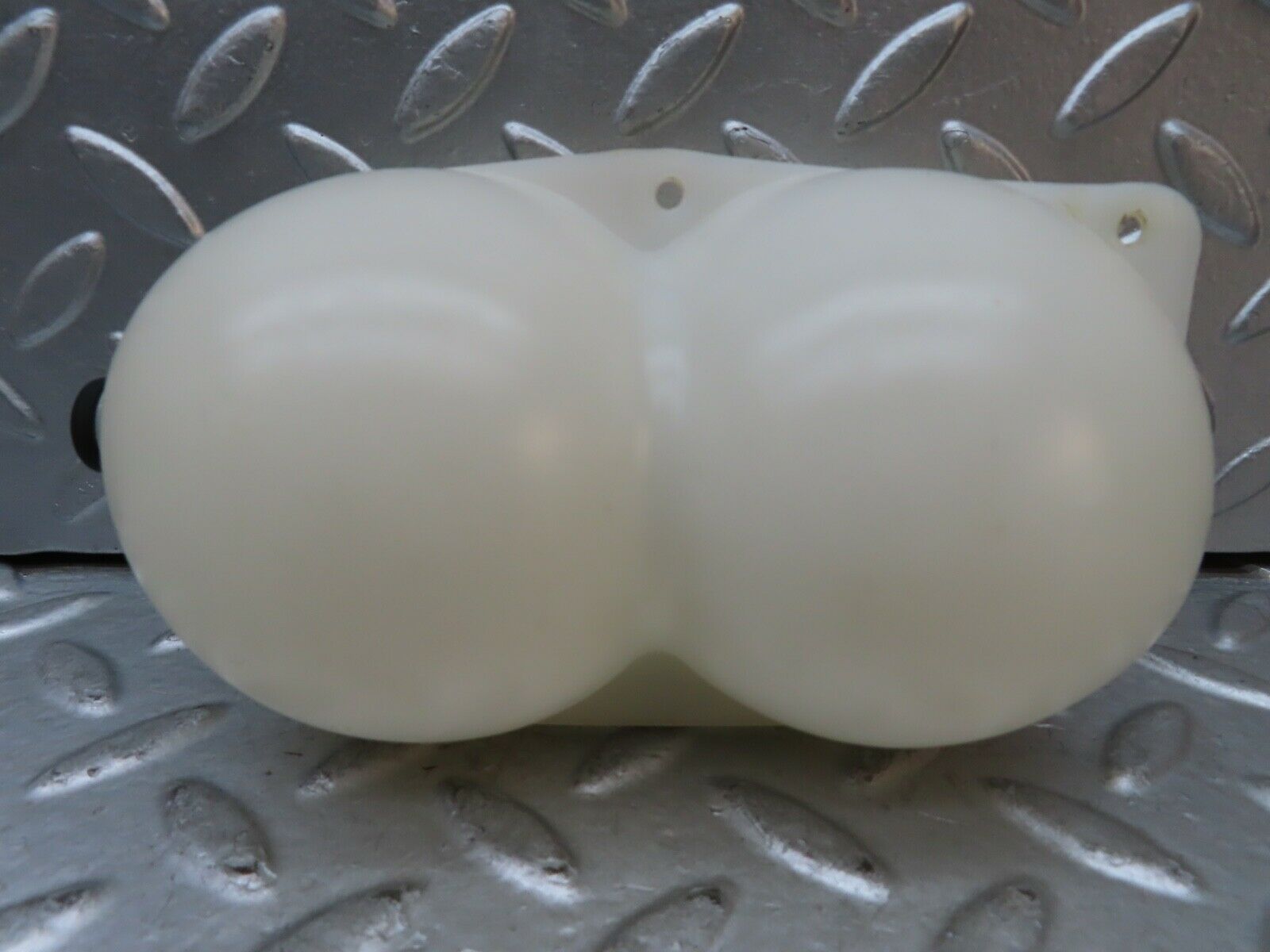 21169 Mercedes-Benz W123 230E Vacuum Reservoir Tank