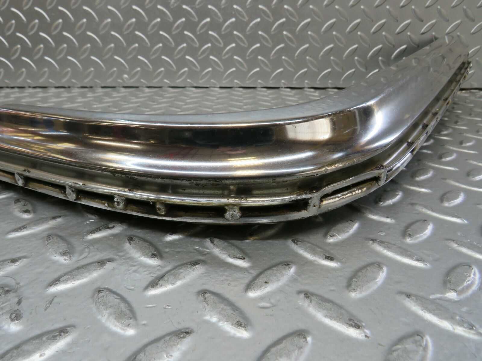 23244 Mercedes-Benz W116 350SE Rear Left Upper Bumper Corner