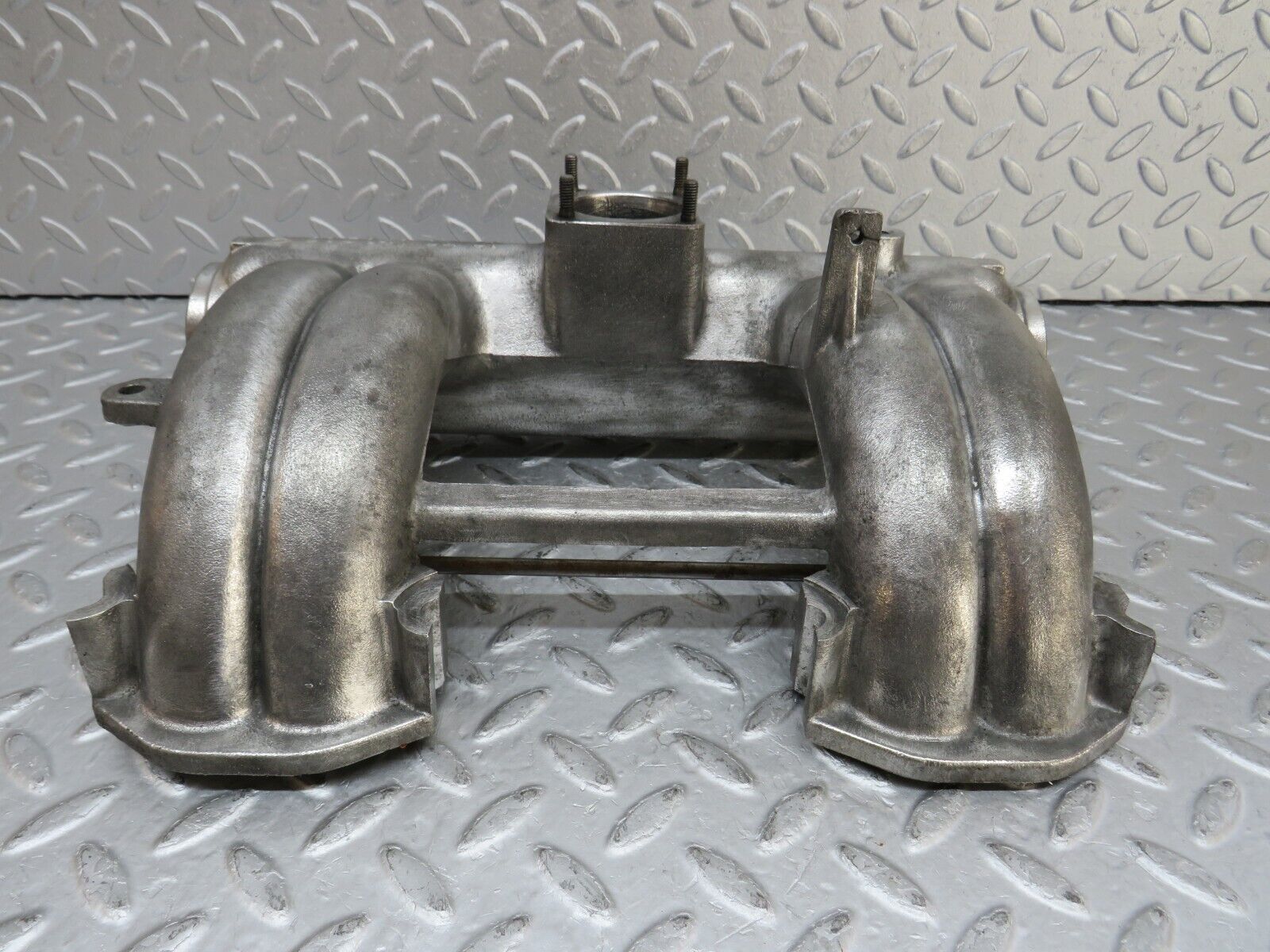 35927 Mercedes-Benz 240D OM616.912 Intake Manifold 6151410201