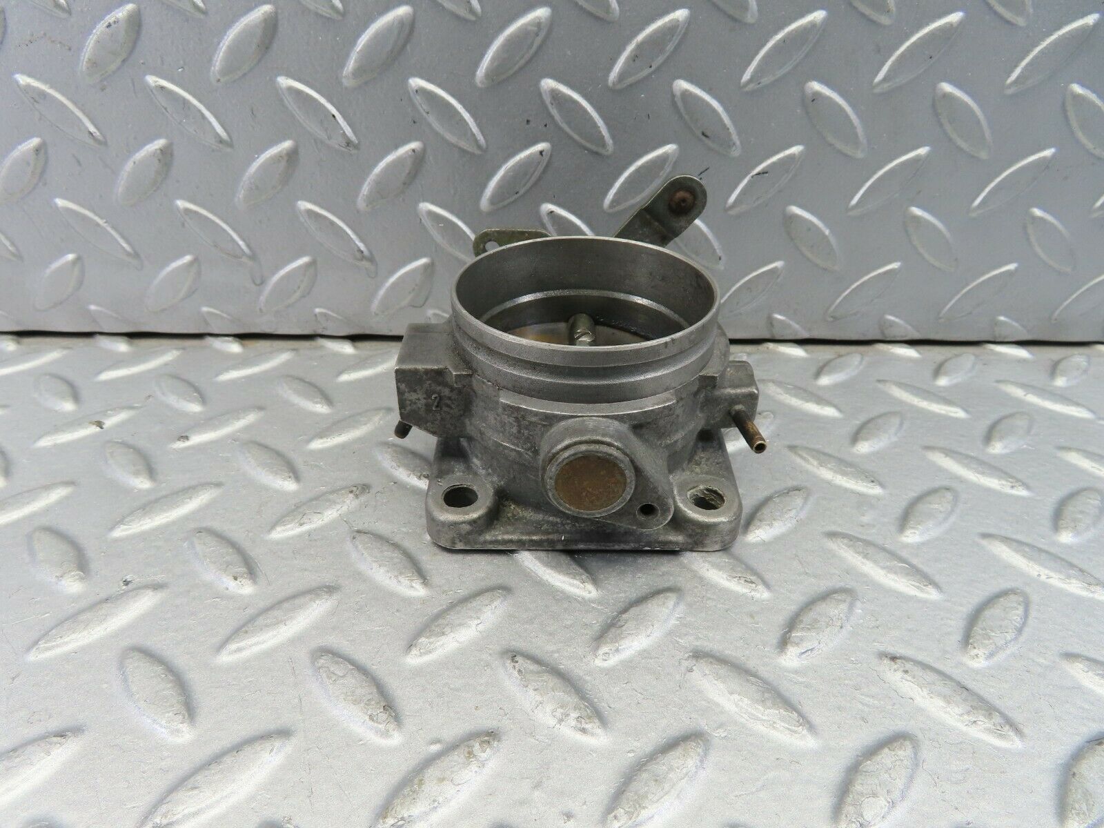 9231 Mercedes-Benz W123 Throttle Body 0011402353