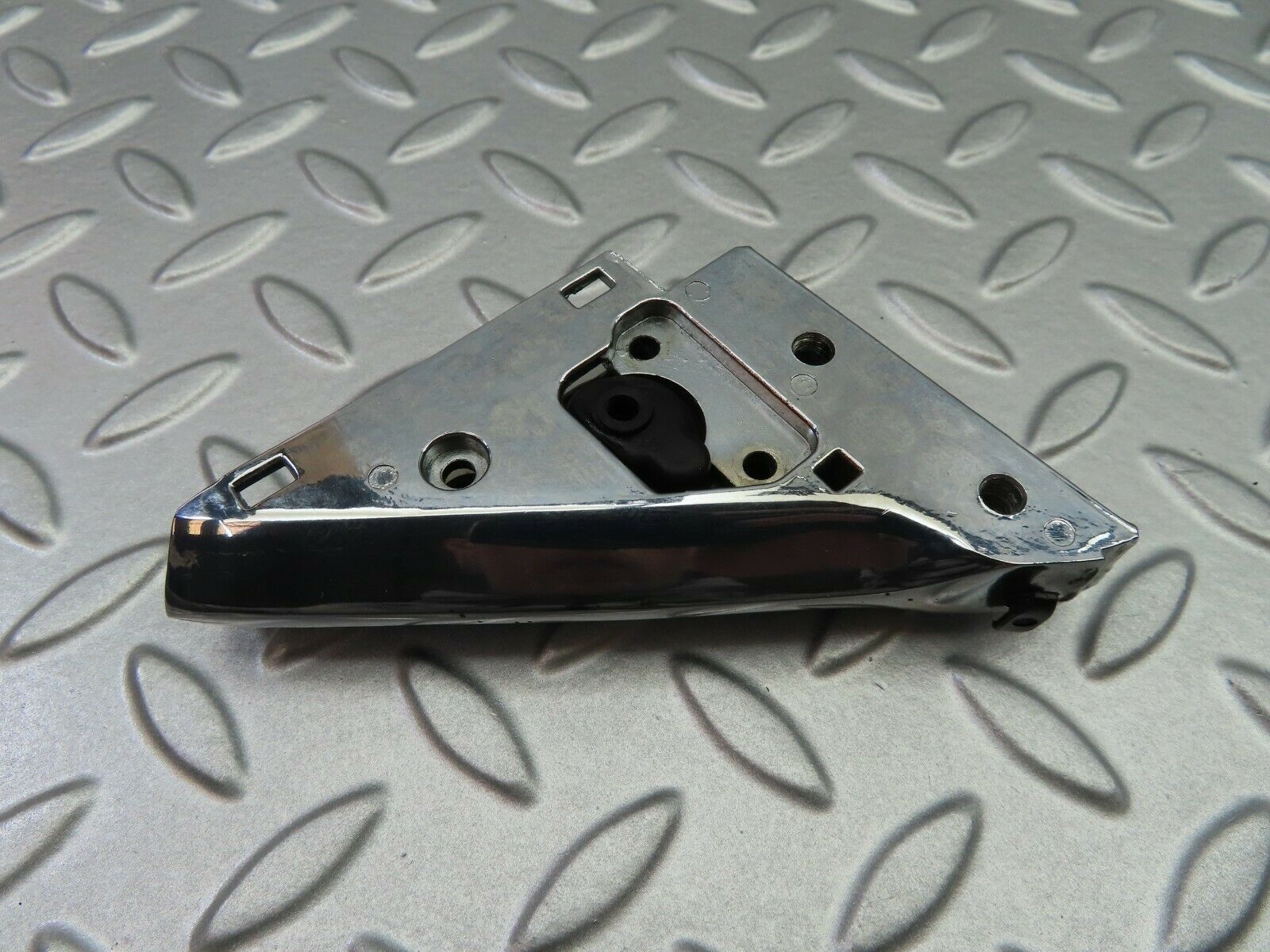 6851 Mercedes-Benz C107 350SLC Coupe Chrome Window Guide Right Side