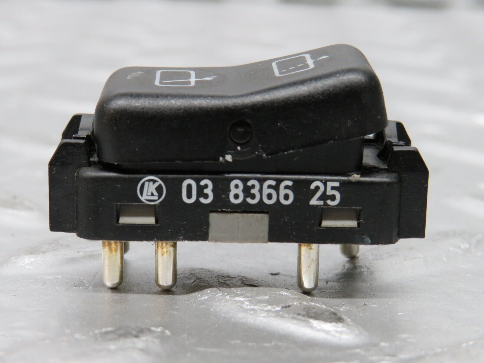 31377 Mercedes-Benz S124 220TE Wagon Windscreen Wiper Switch 1248210151