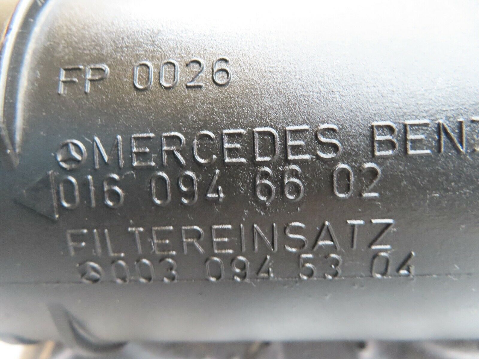 17235 Mercedes-Benz R129 300SL Coupe Air Filter Housing 0160946602