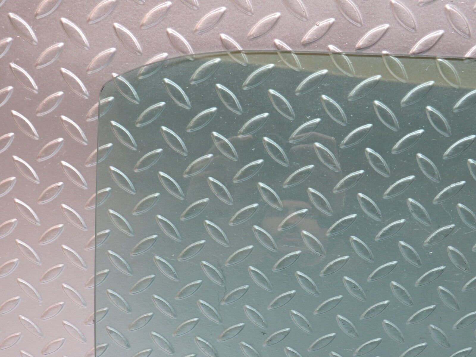 33831 Mercedes-Benz W201 190E 2.0L Rear Right Door Window Glass