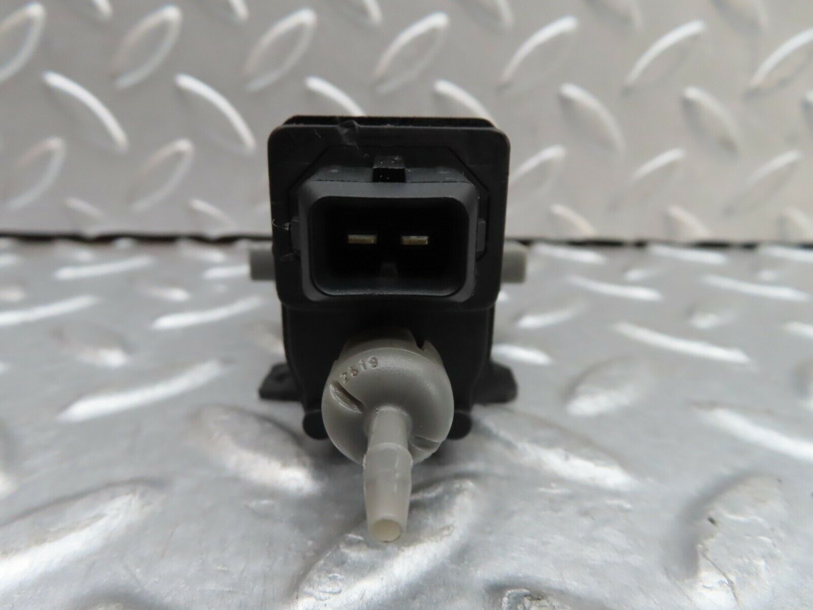 19371 Mercedes-Benz C140 CL420 Coupe Vacuum Pressure Valve 1408001378