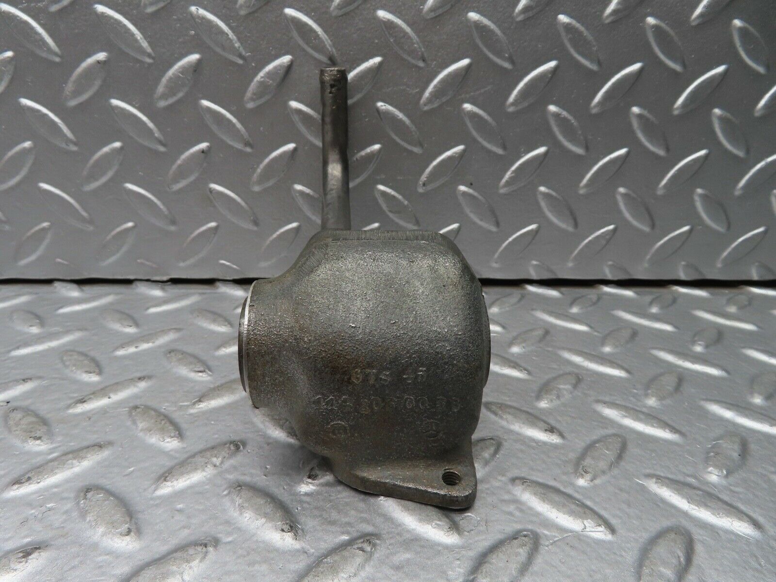 20944 Mercedes-Benz W114 250CE Coupe Air Slide Valve Housing 1142030036