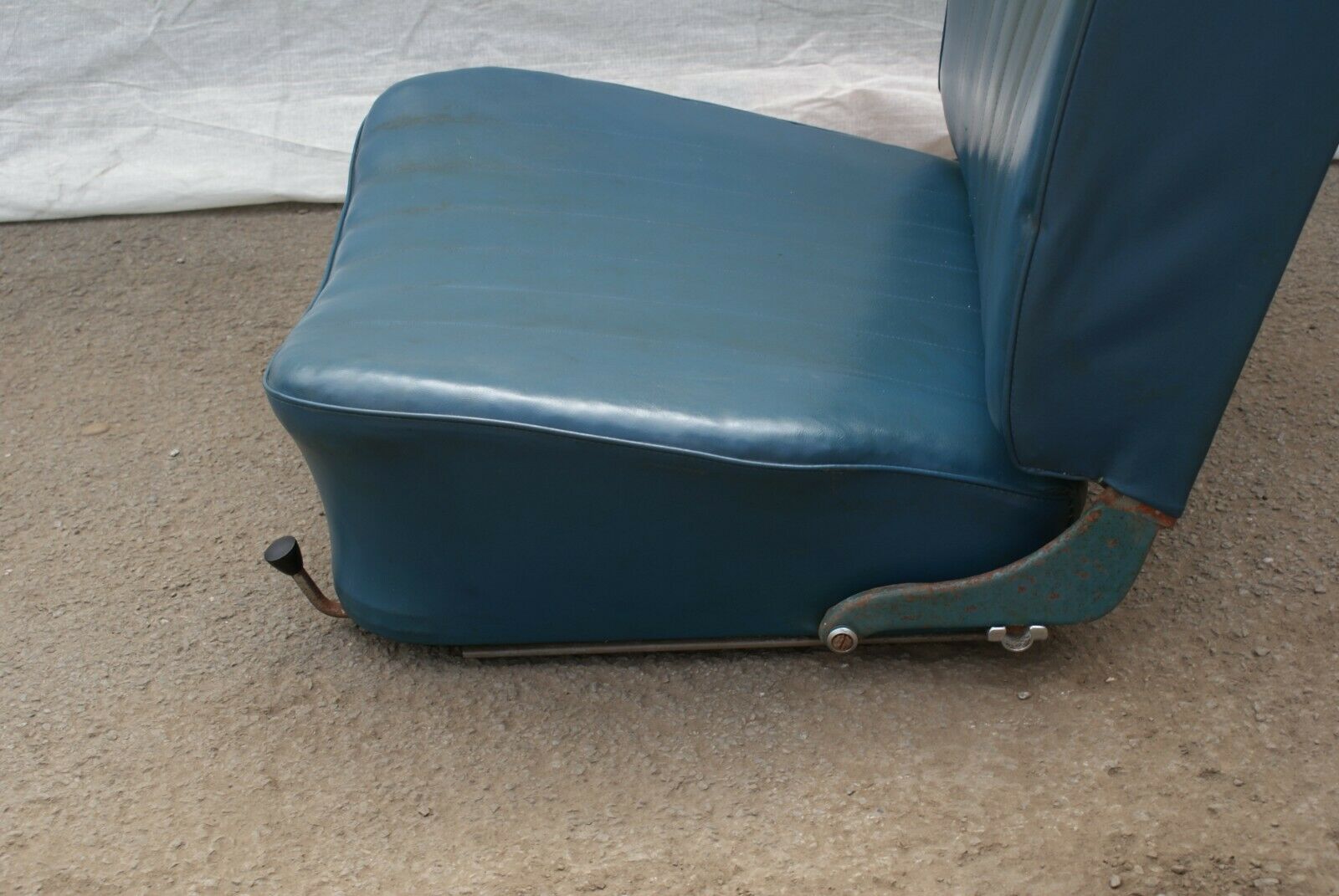 3058 Mercedes-Benz W120 Ponton Front Right Seat