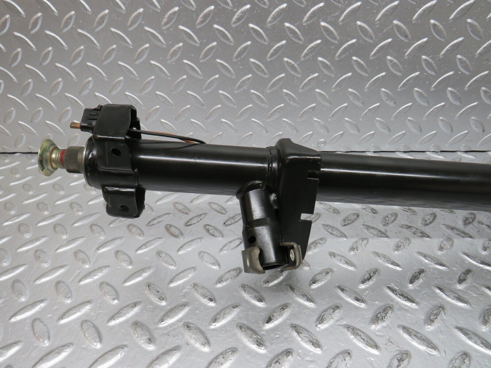 32034 Mercedes-Benz W123 230E Steering Column