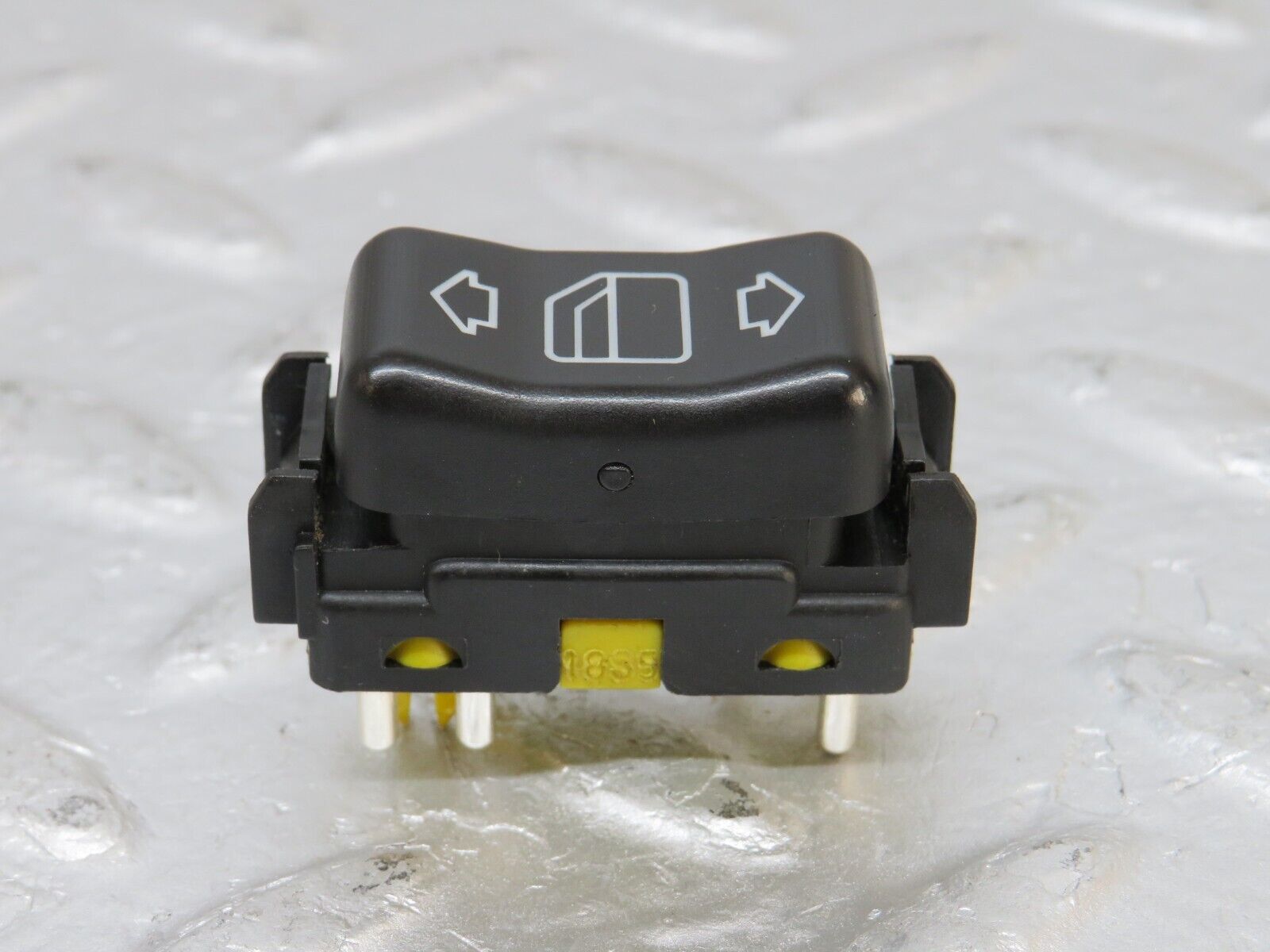 33319 Mercedes-Benz W202 C180 Electric Window Switch Right 1408212851