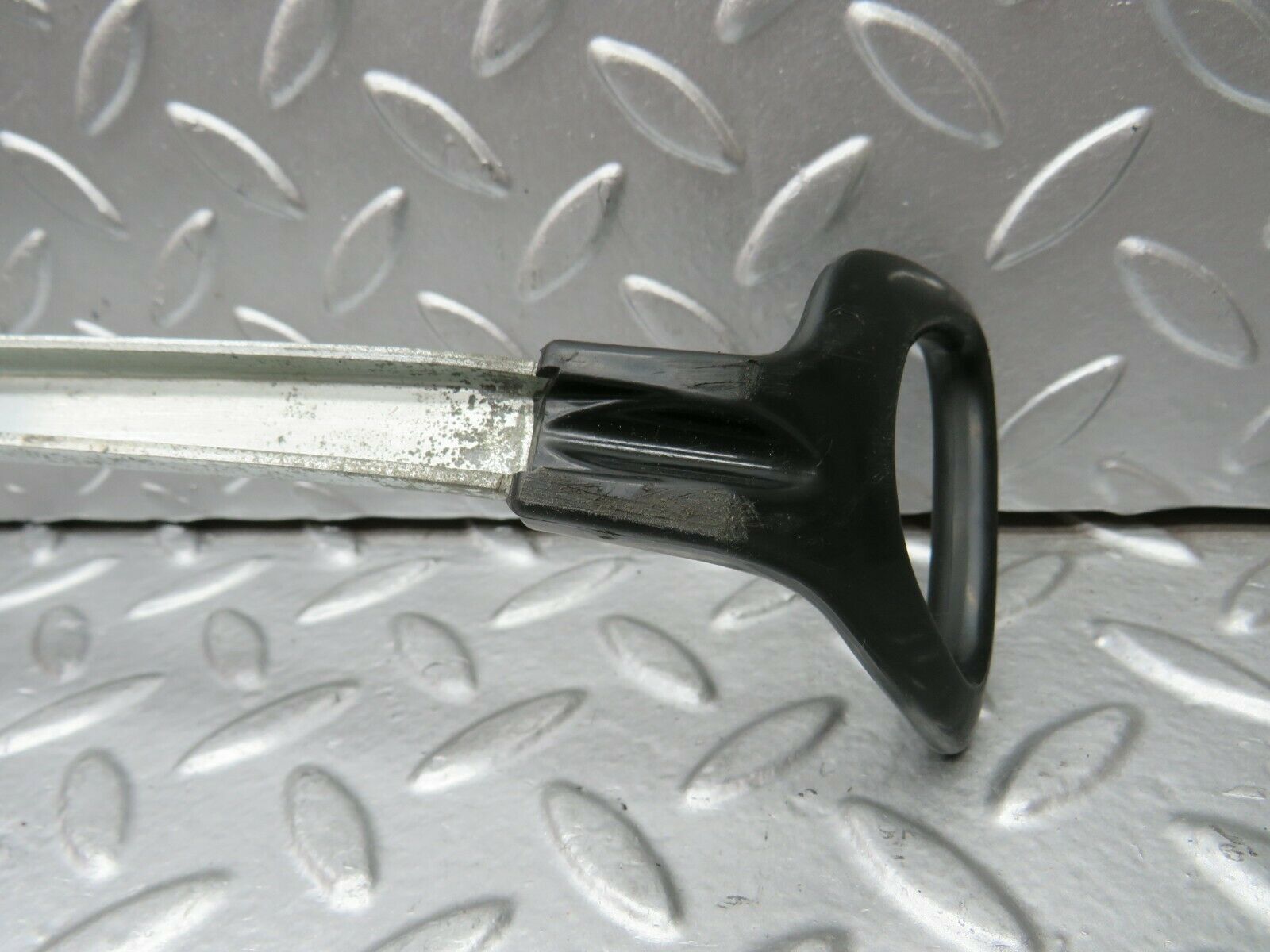 24180 Mercedes-Benz W123 280E Front Right Seat Sliding Adjust Handle