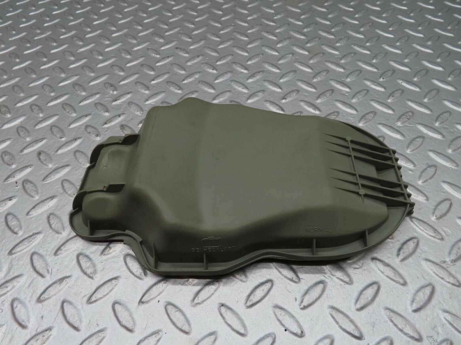 14837 Mercedes-Benz W123 Headlight Back Cover