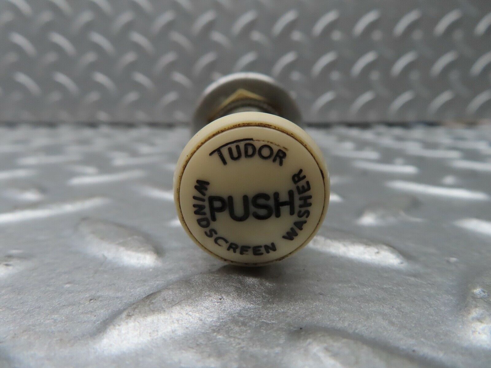 18873 Mercedes-Benz W121 190b Ponton Windscreen Washer Hand Pump