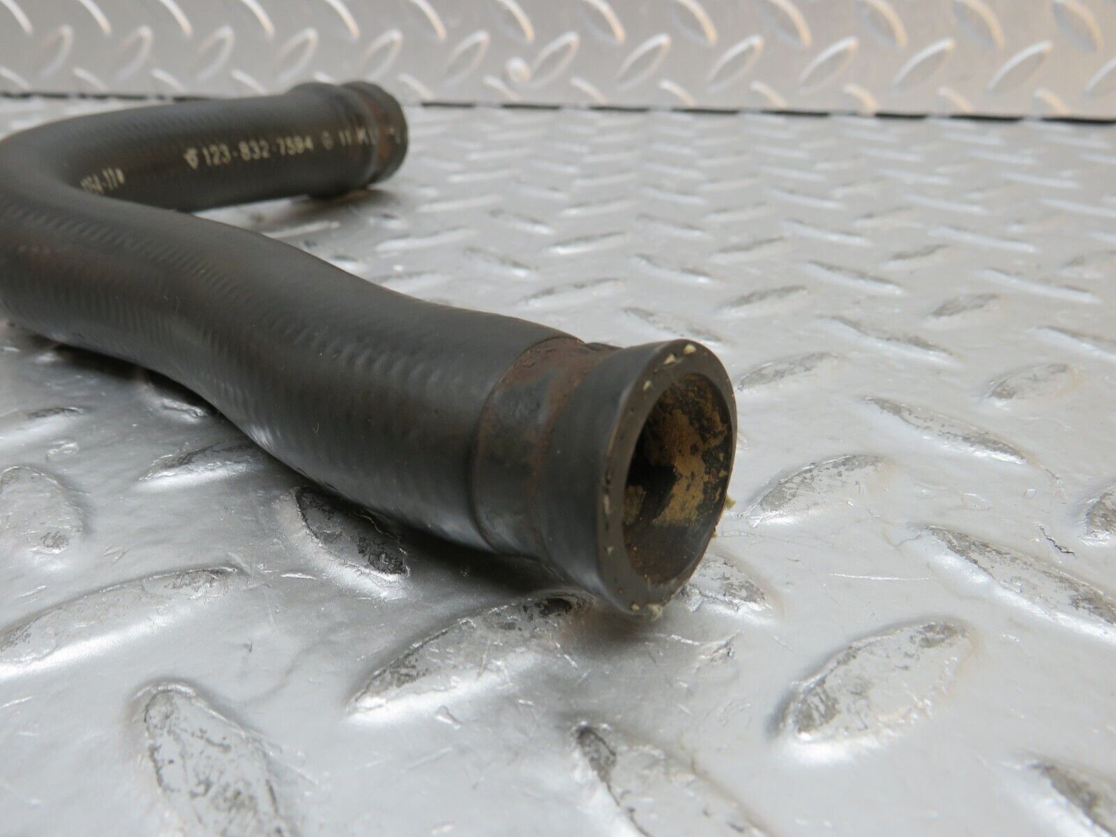 31840 Mercedes-Benz W201 190LE 1.8L Radiator Hose 1238327594