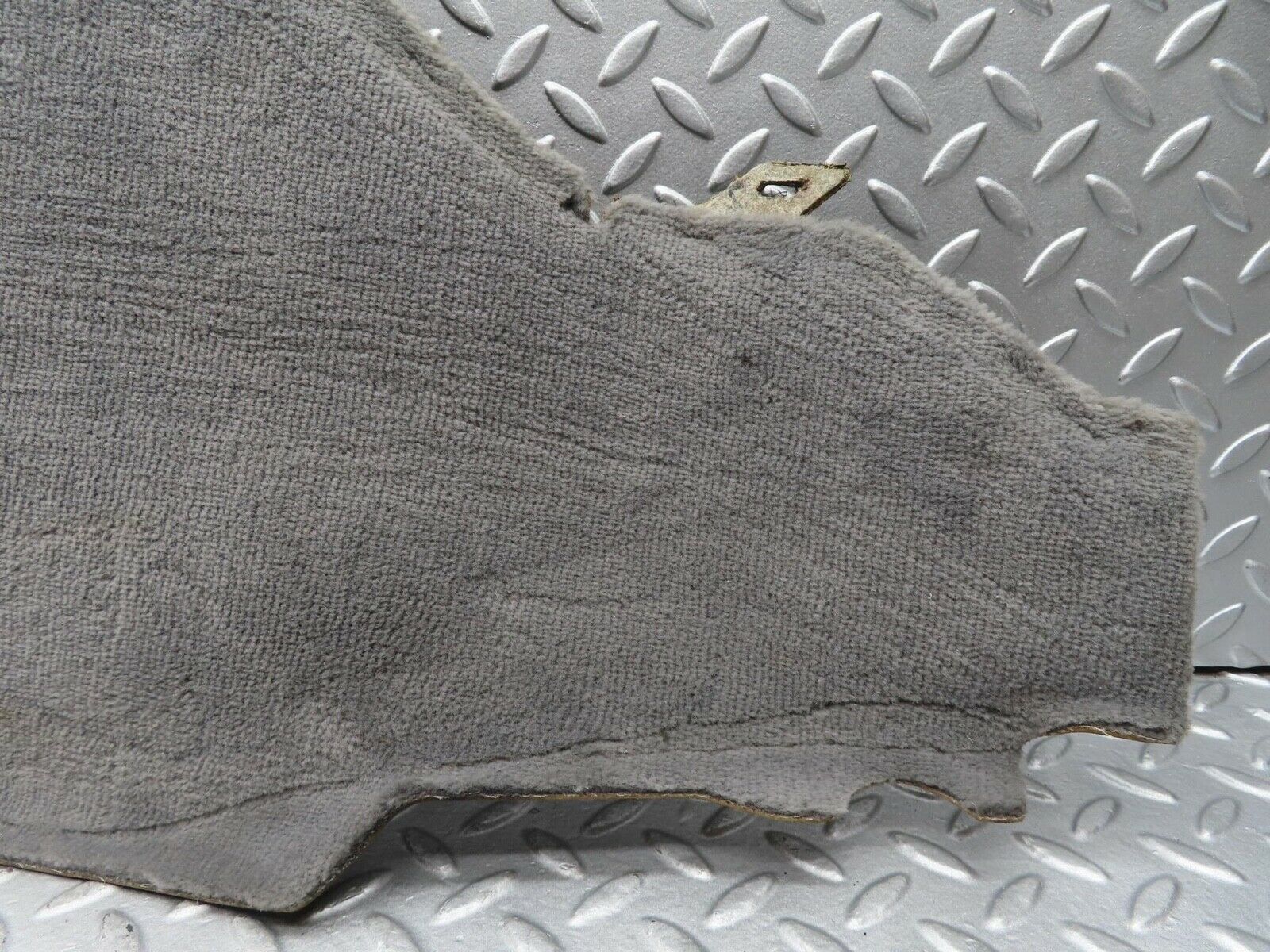 16524 Mercedes-Benz W124 260E Centre Console Carpet Left Side Grey