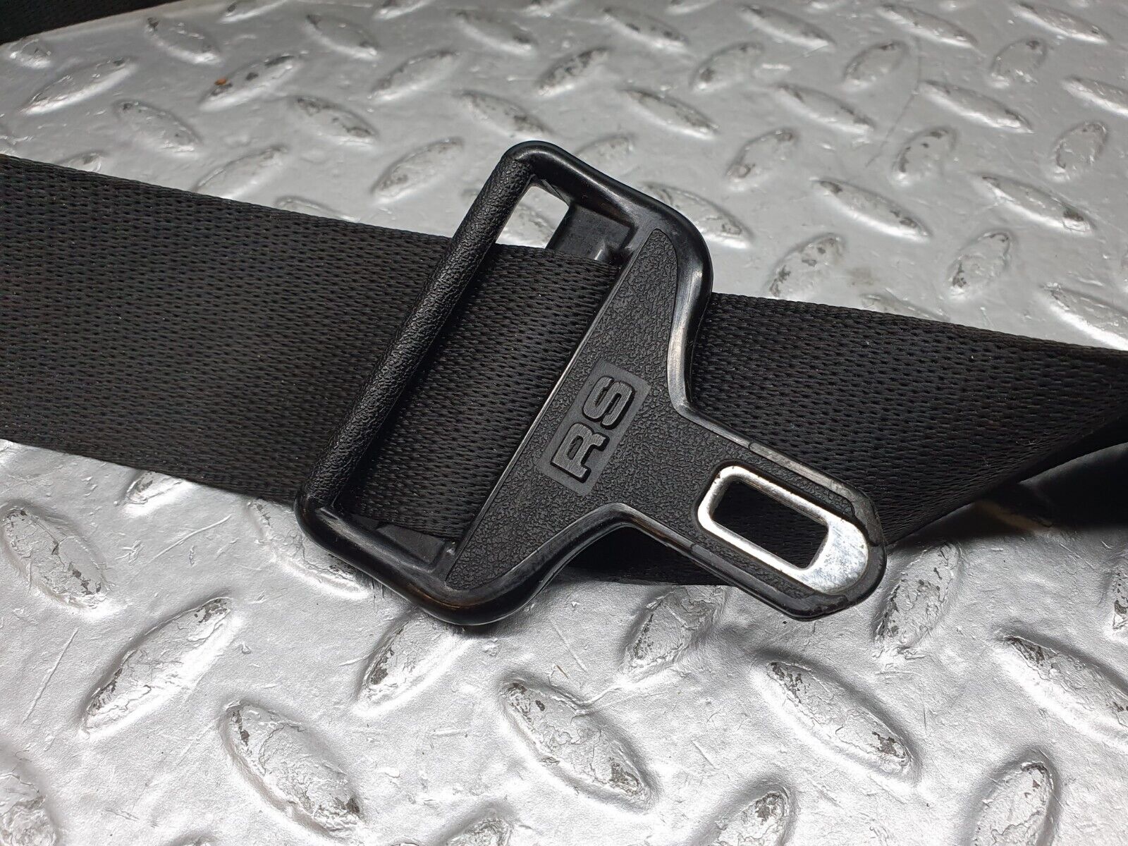 41269 Mercedes-Benz W126 300SE Front Left Seat Belt With Buckle 1268603986