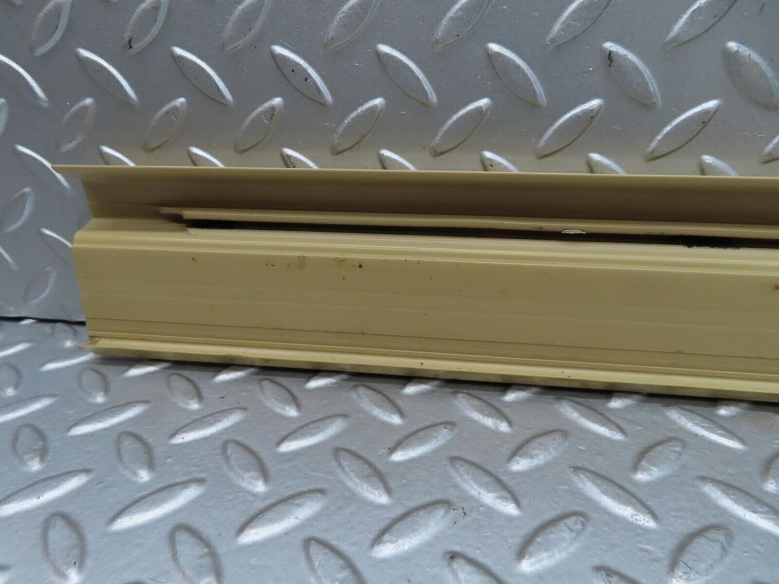 15391 Mercedes-Benz W123 230E Rear Right Door Sill Trim Beige