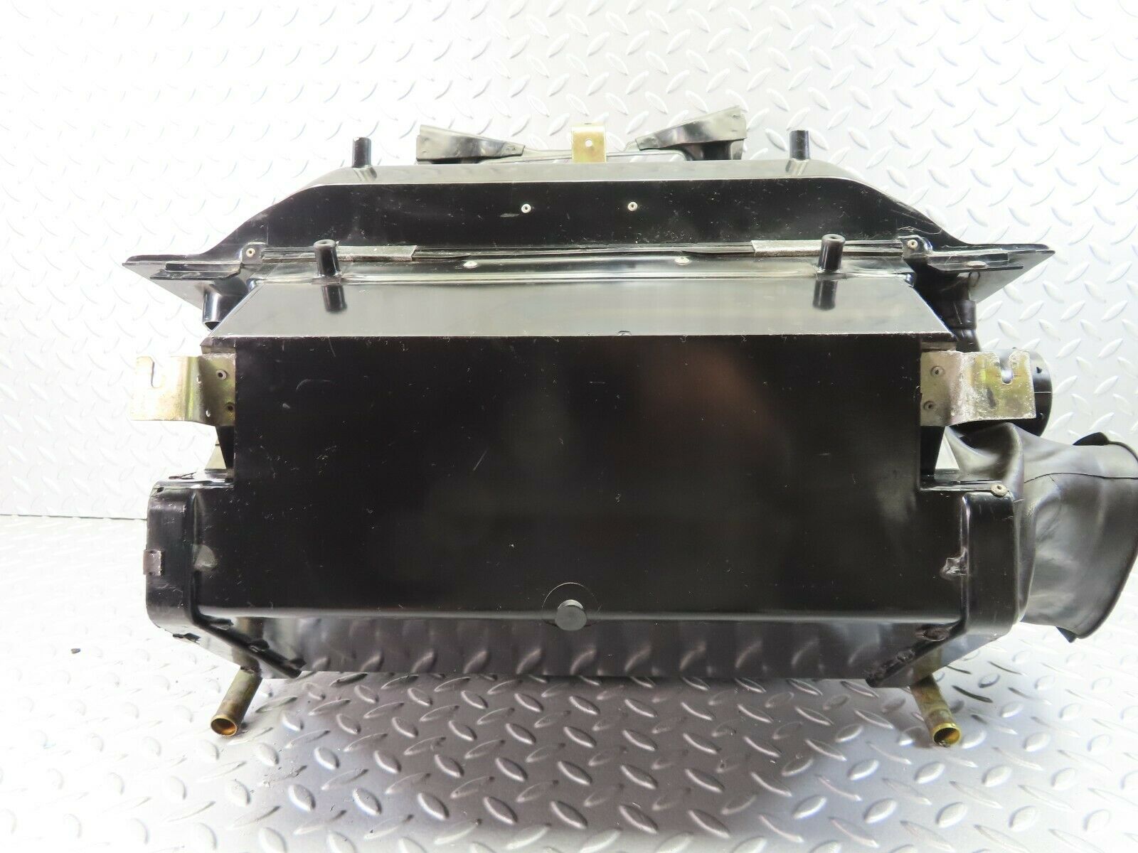 7483 Mercedes-Benz W116 450SE Heater Box Blower Housing