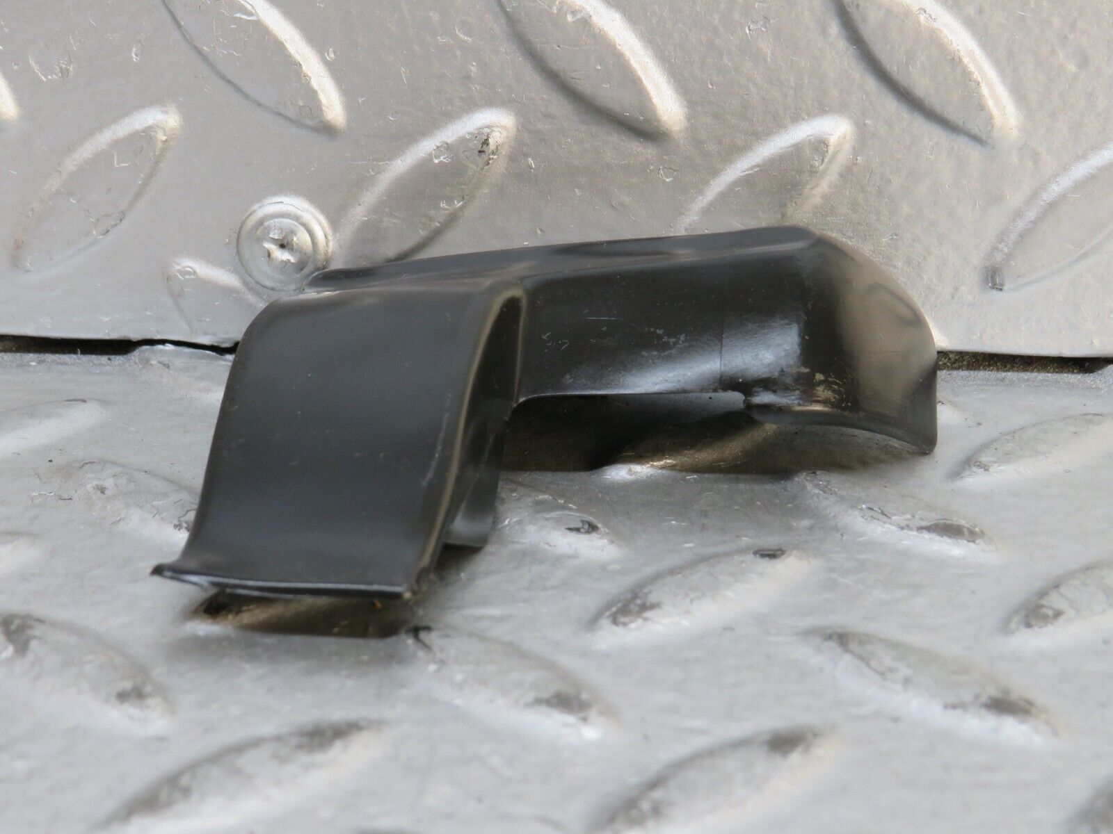 28339 Mercedes-Benz S123 240D Wagon Rear Left Fender Wing Lower Moulding Trim