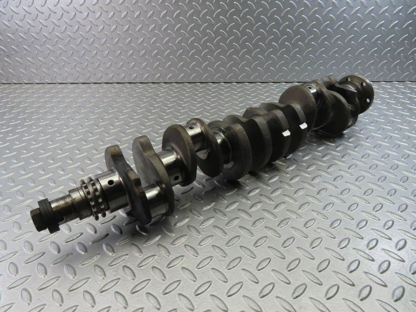 10165 Mercedes-Benz W108 Crankshaft 1140310001