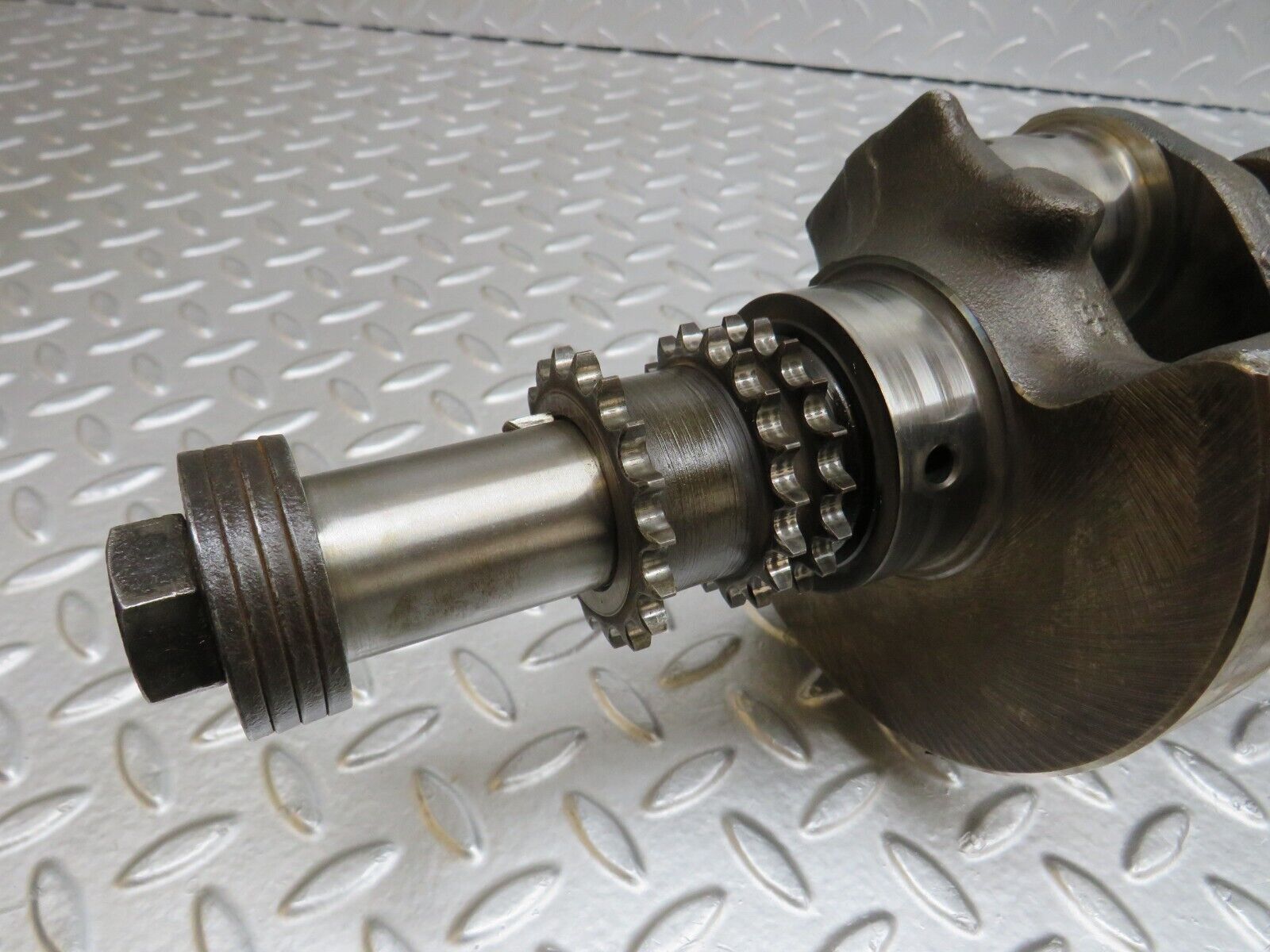 37151 Mercedes-Benz C126 420SEC Coupe Crankshaft 1160312501