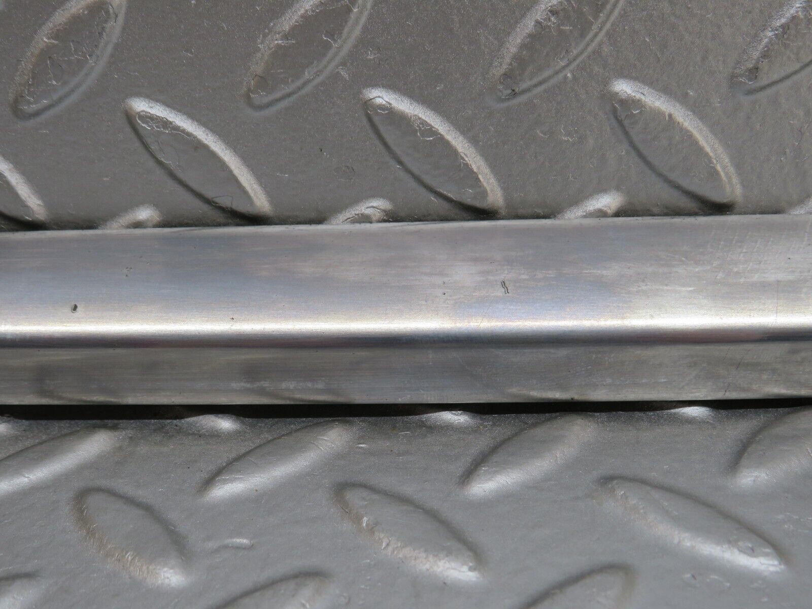 34407 Mercedes-Benz C126 380SEC Coupe Door Window Chrome Trim Right Side