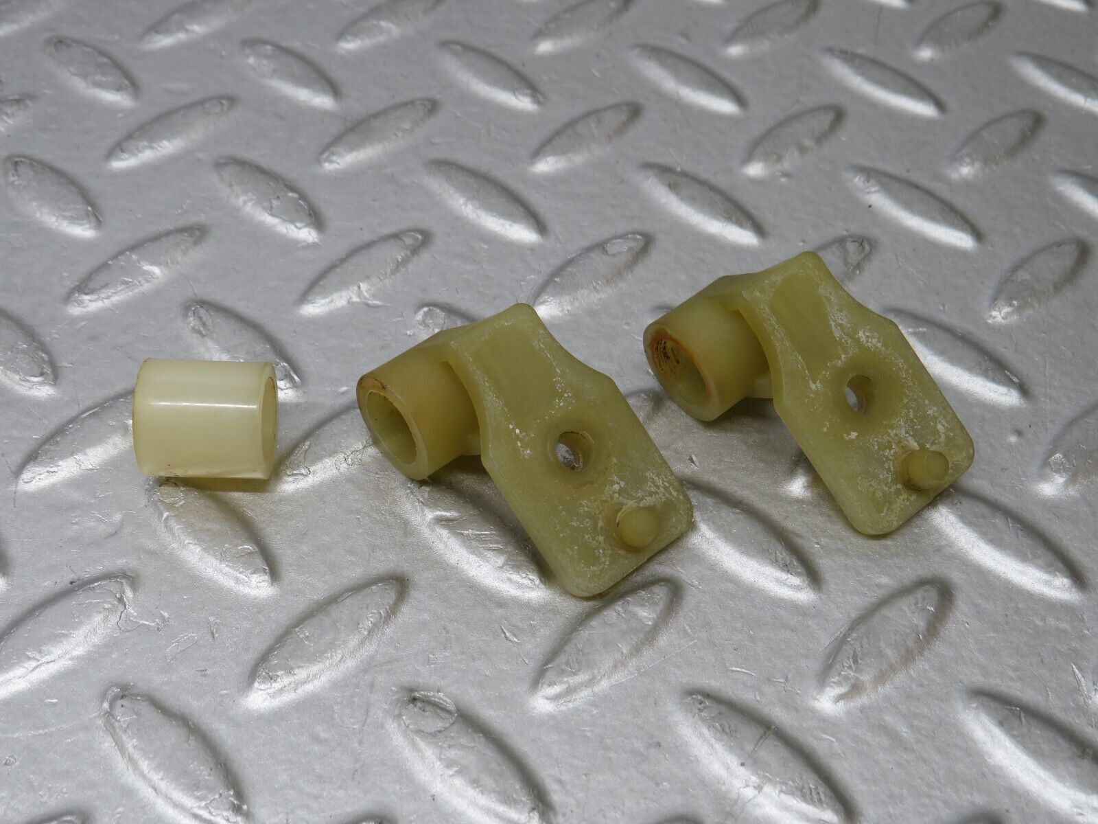 36134 Mercedes-Benz W126 420SE Accelerator Pedal Linkage