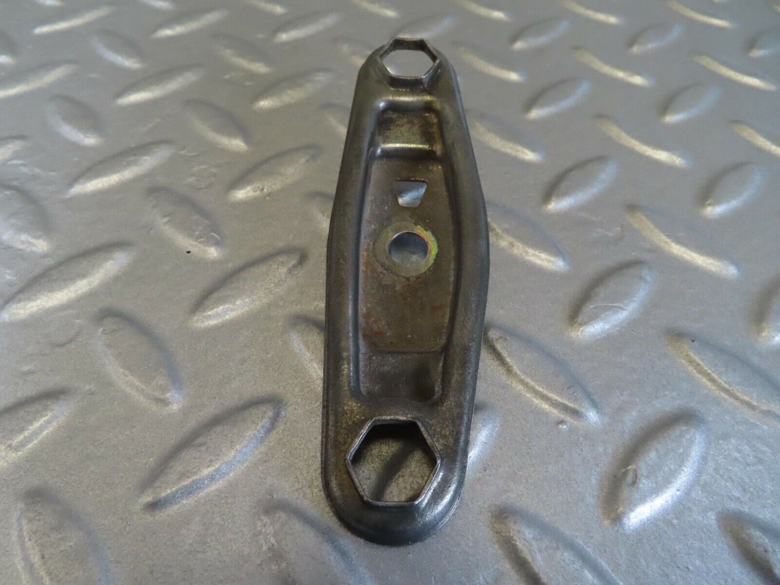 14036 Mercedes-Benz C107 280SLC Fuel Injector Bracket