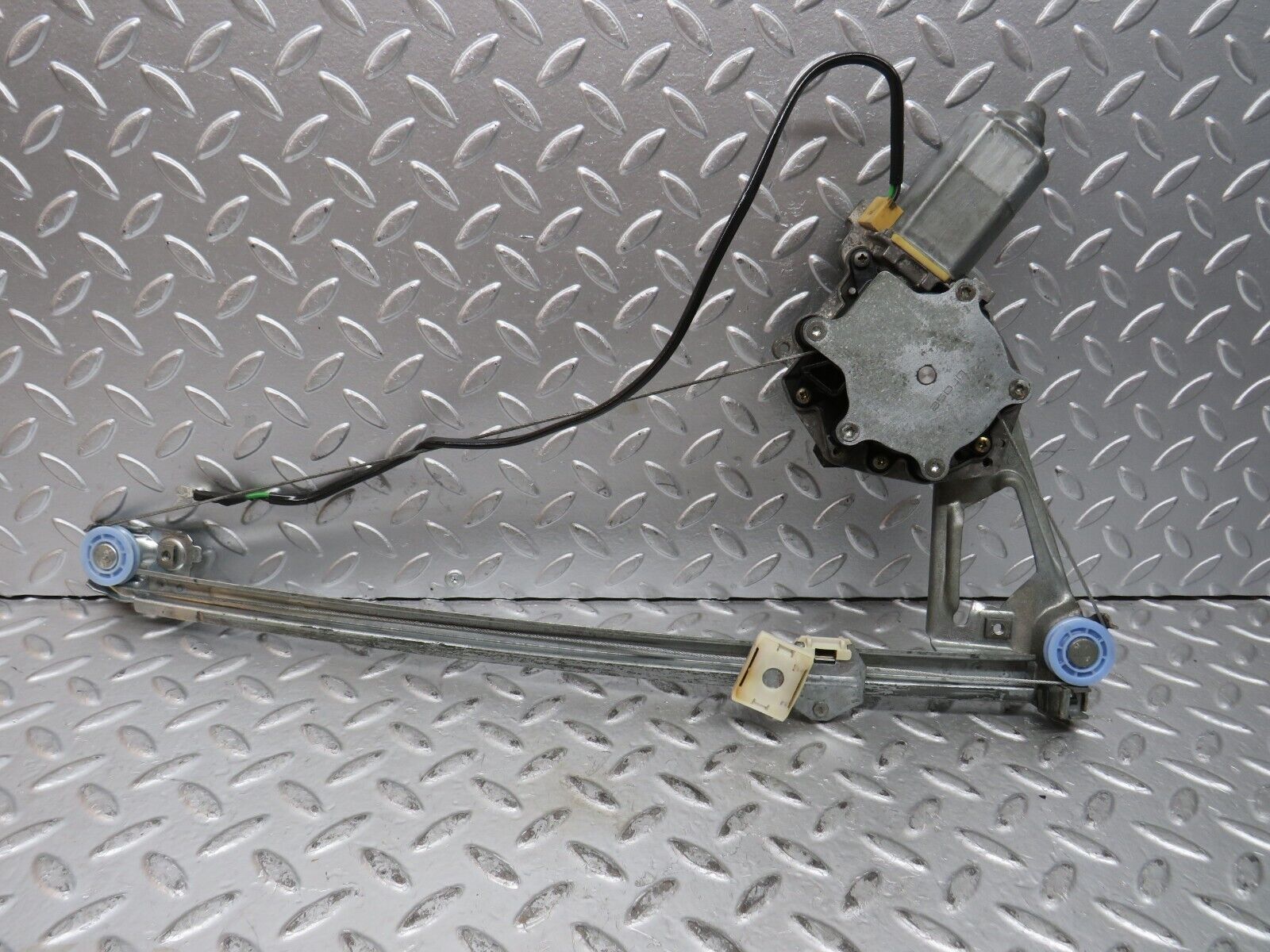 27795 Mercedes-Benz S124 300TE Wagon Rear Right Power Window Regulator With Motor