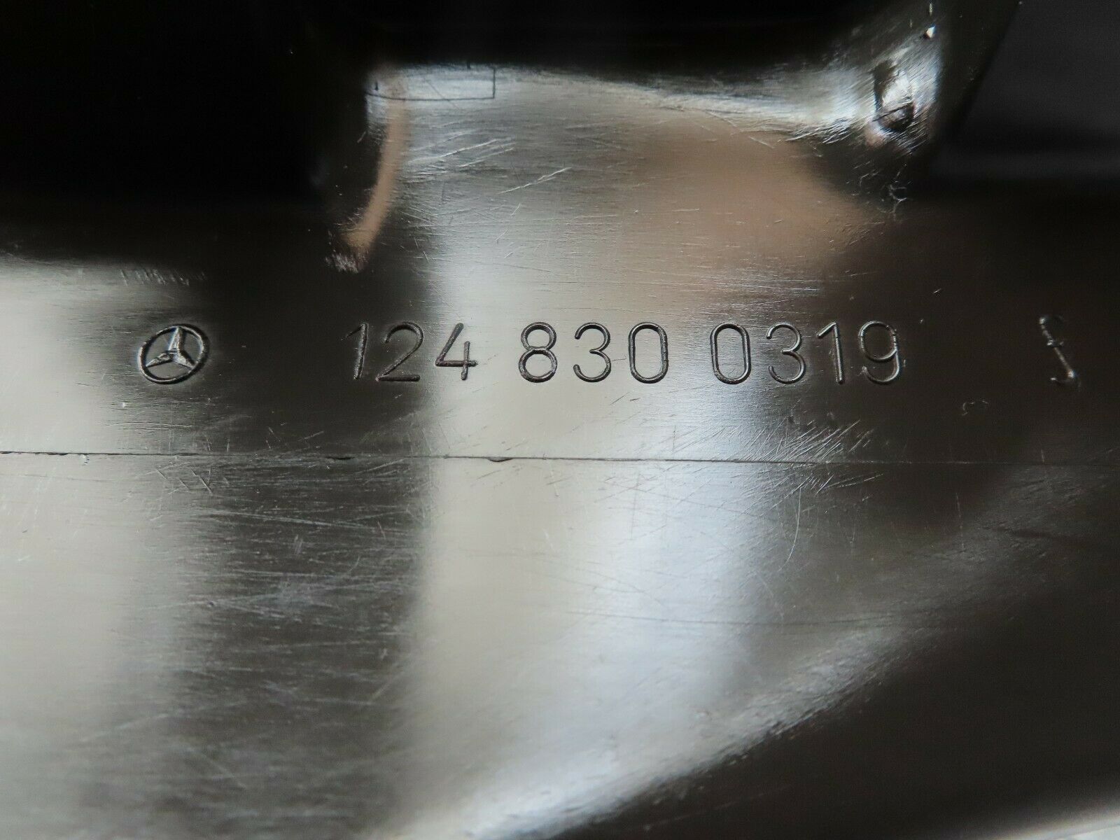 5444 Mercedes-Benz W124 230E Air Vent Duct Left 1248300319