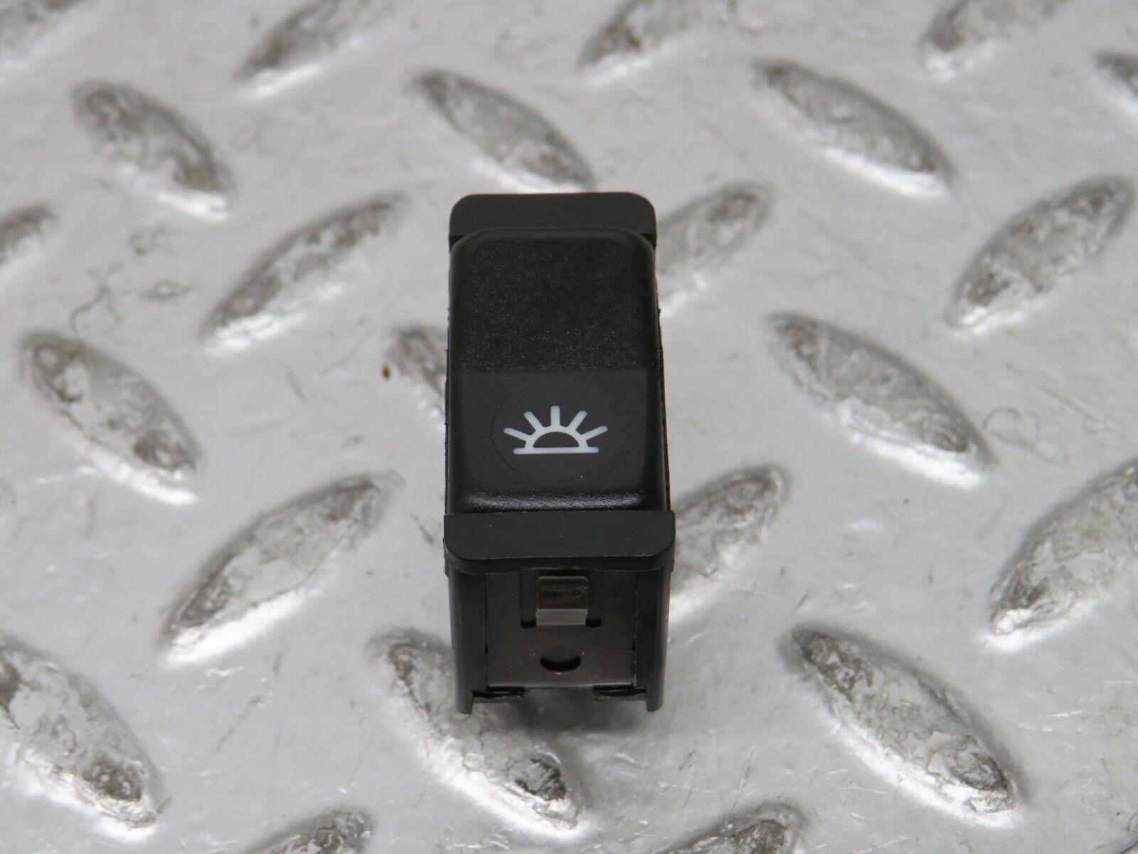 27348 Mercedes-Benz W123 280E Interior Light Switch 0008205910