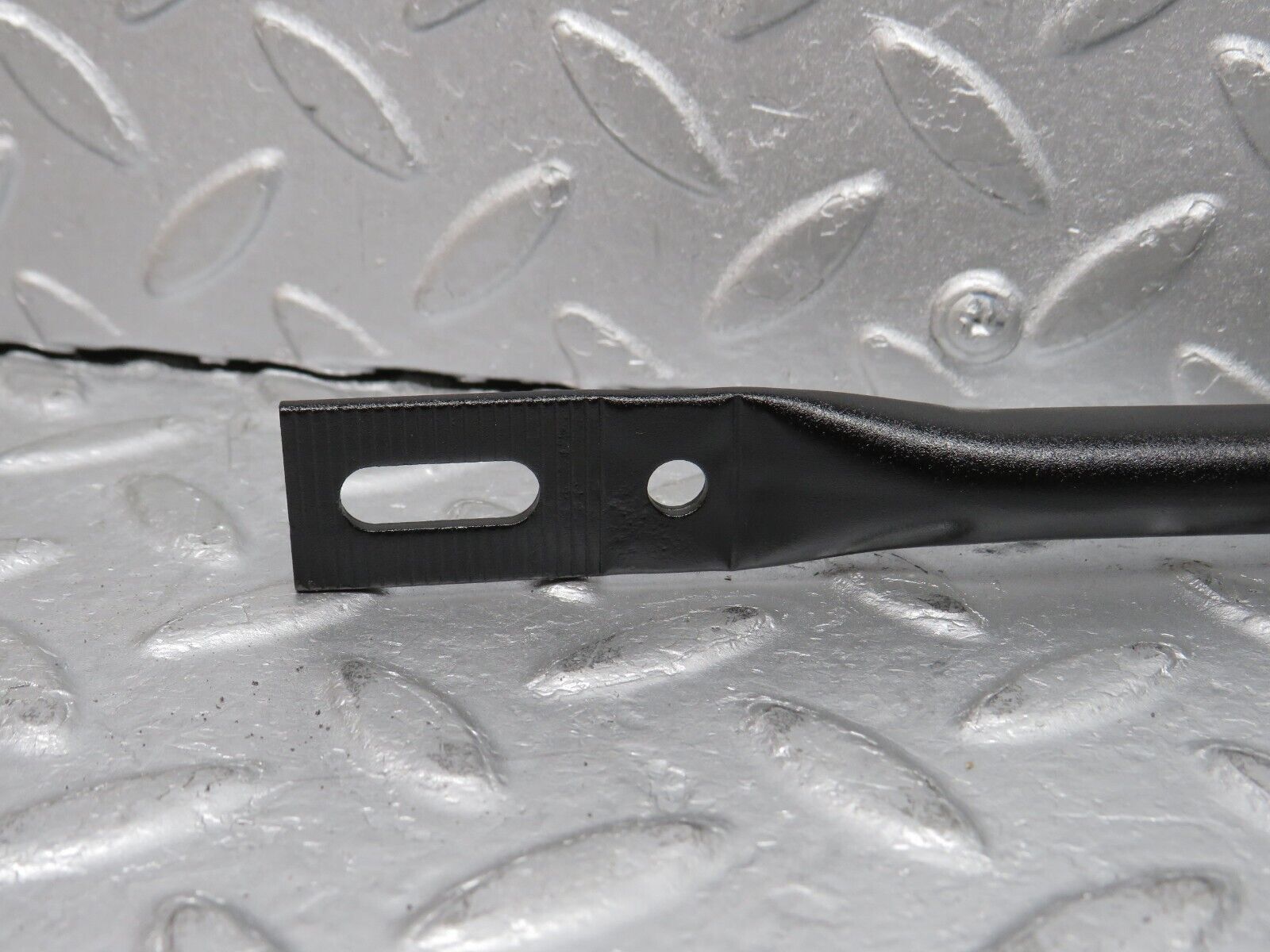 38992 Mercedes-Benz W201 190E 2.6L Front Lock Carrier Panel Reinforcement