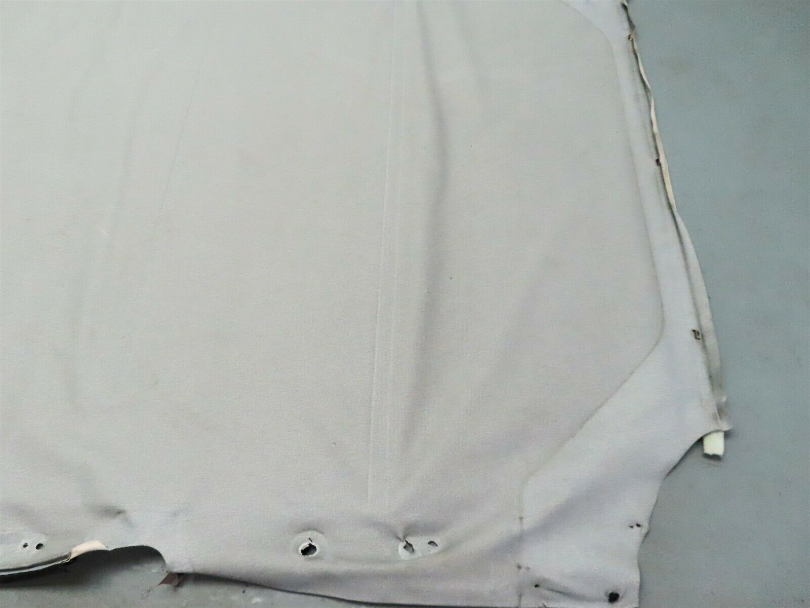 6720 Mercedes-Benz S124 E220 Wagon Roof Headlining