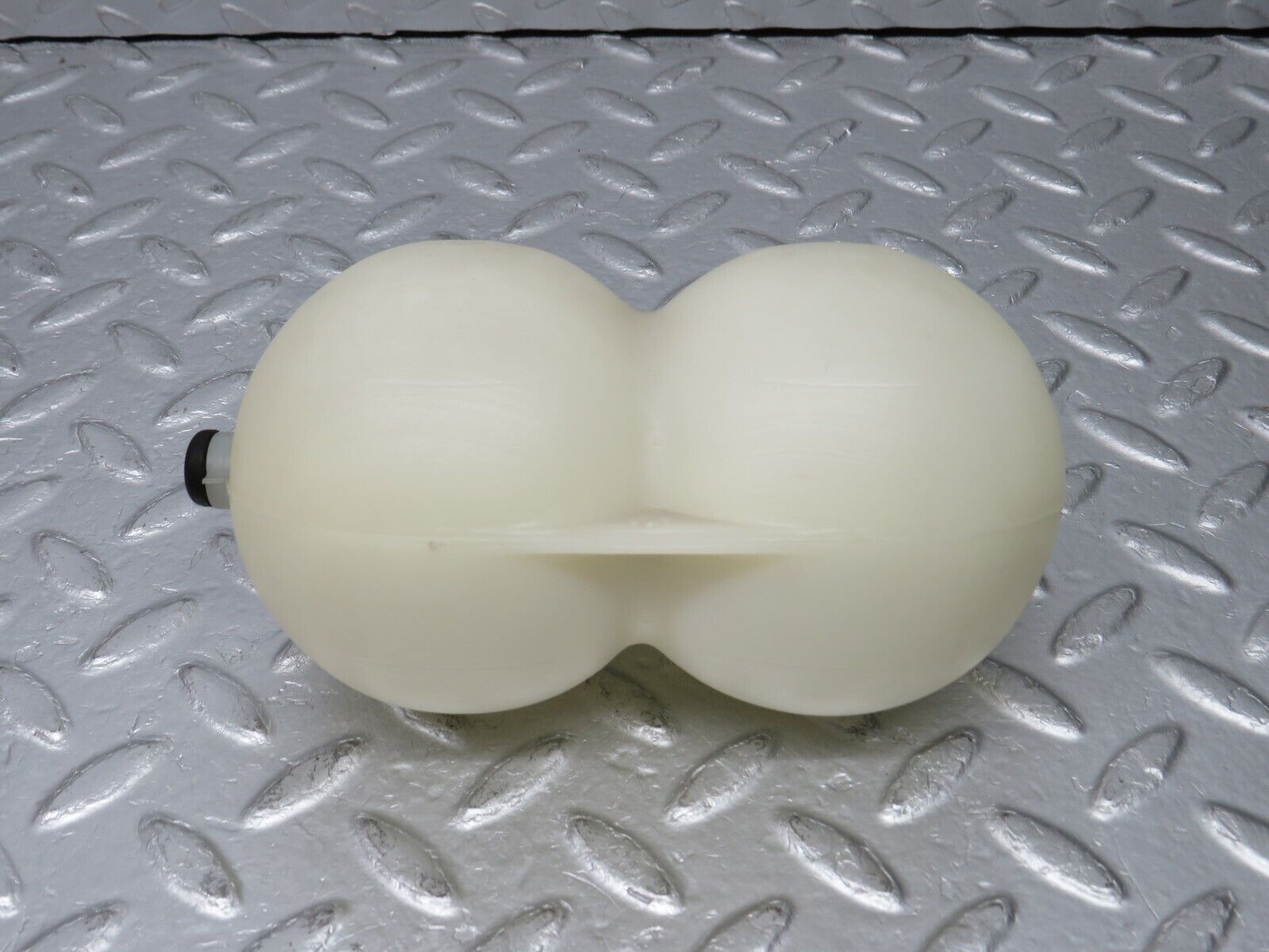 38789 Mercedes-Benz W201 190E 2.6L Vacuum Reservoir