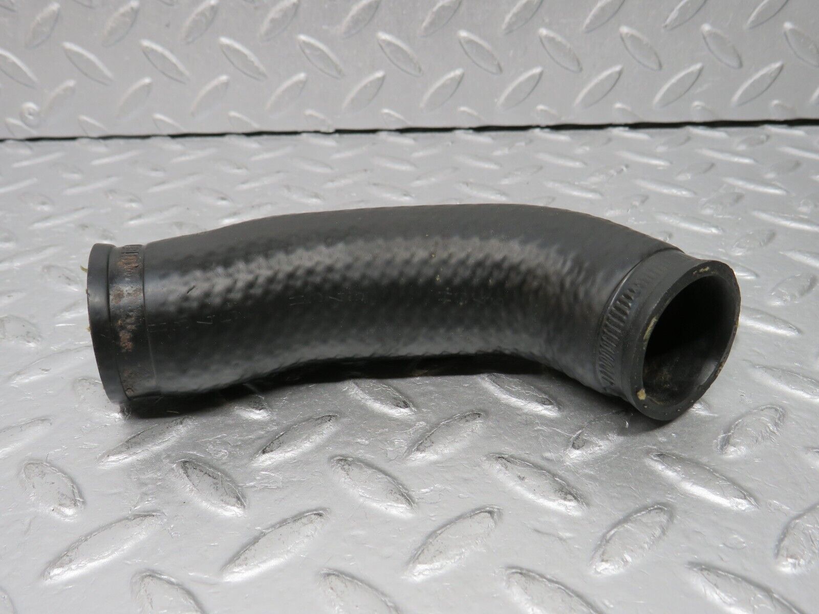 38563 Mercedes-Benz R129 280SL Coupe Radiator Hose Pipe 1042030482