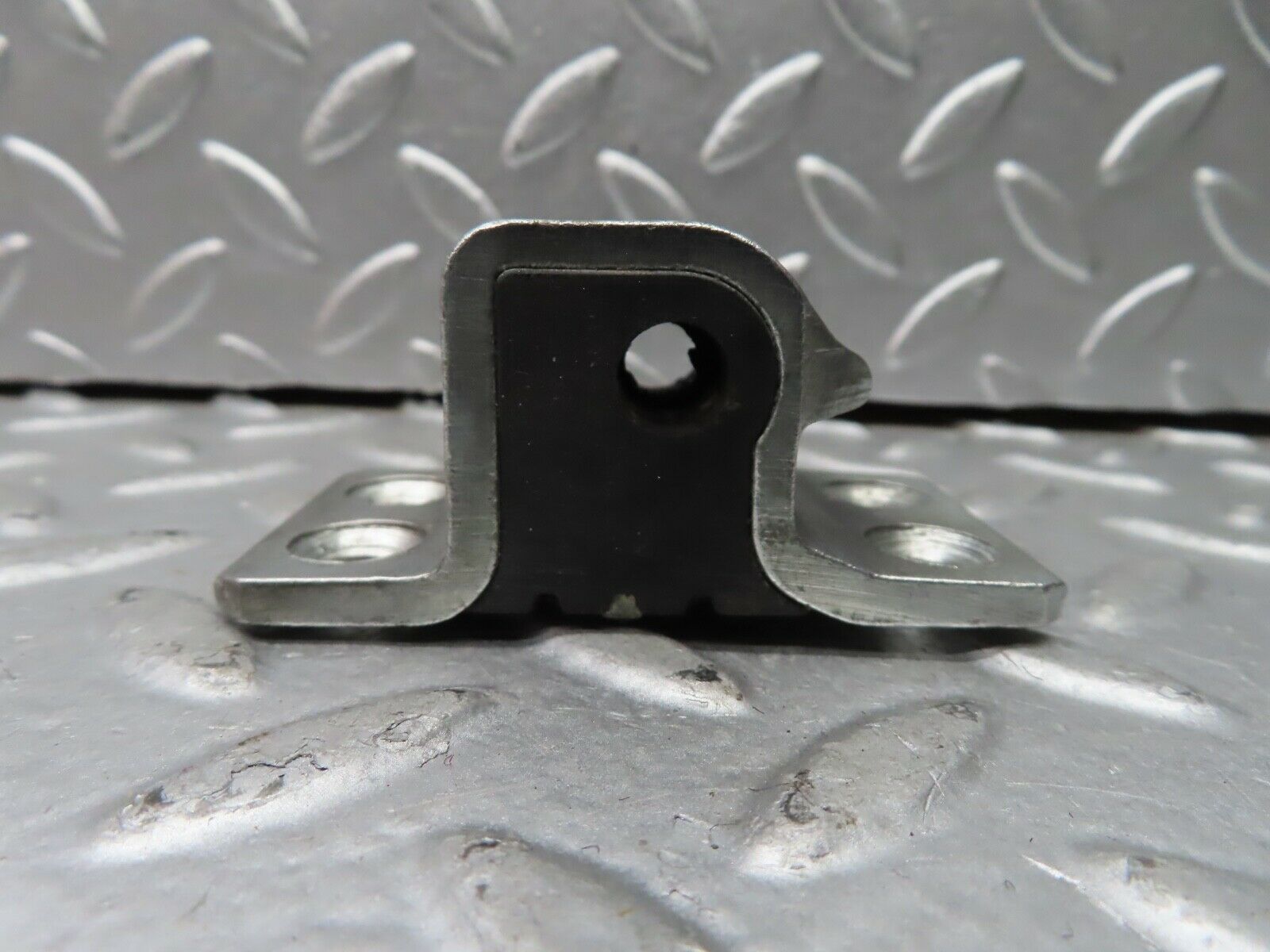 21516 Mercedes-Benz W126 300SE Door Lock Latch Right Side