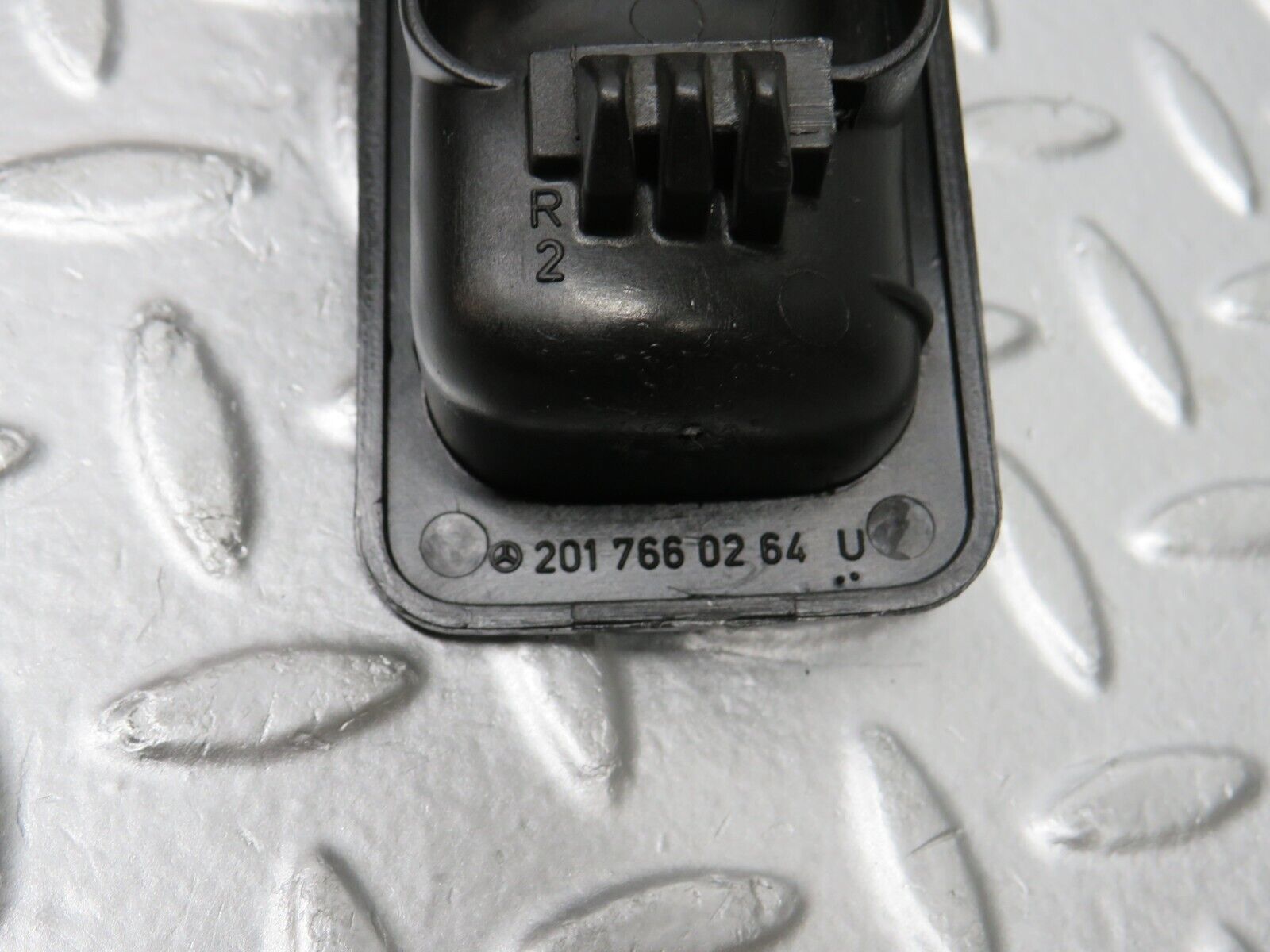 31635 Mercedes-Benz W201 190LE 1.8L Rear Right Interior Door Handle 2017660264