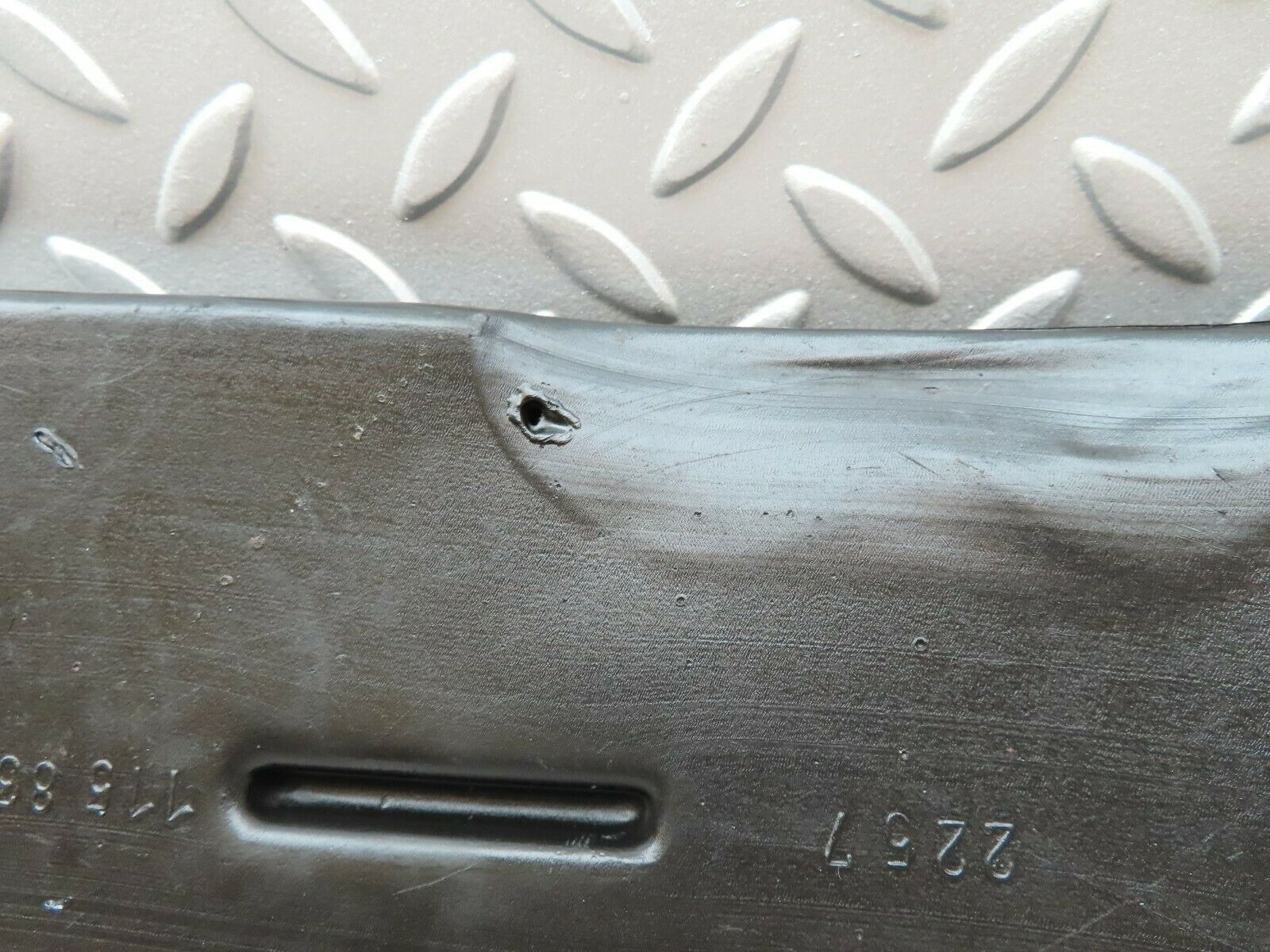 4605 Mercedes-Benz W114 280CE Coupe Air Duct Heater Ventilation L 1158310145